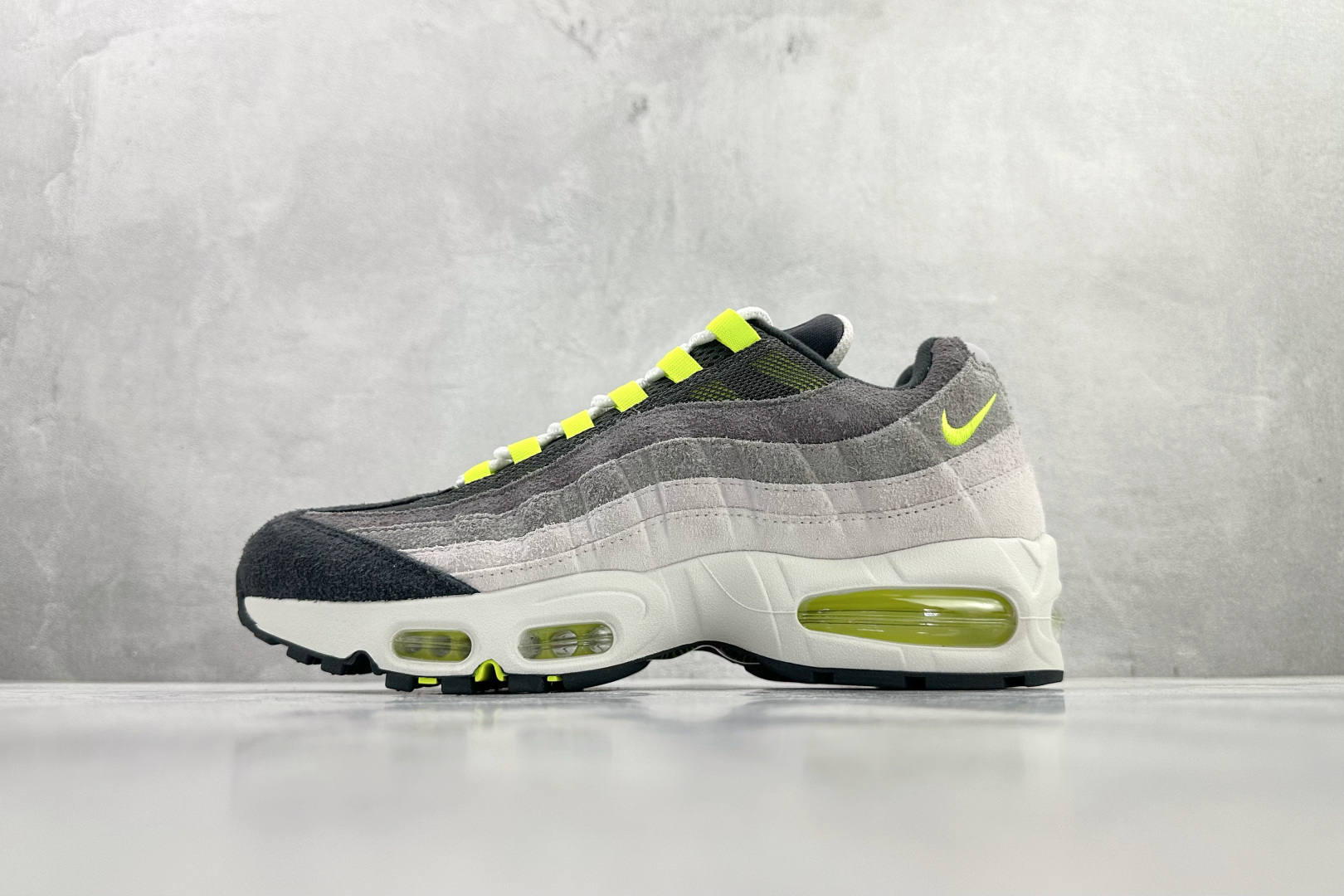 口碑神作 Nike Air 95 Big Bubble OG“Reverse Neon”黑灰 HM4738-001