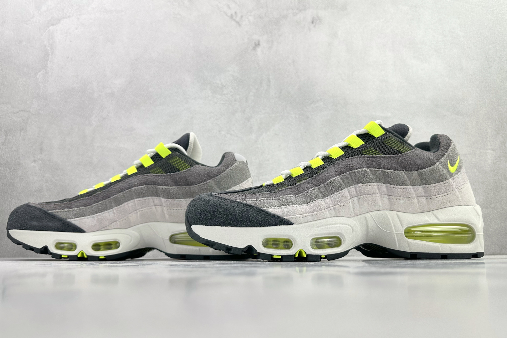 口碑神作 Nike Air 95 Big Bubble OG“Reverse Neon”黑灰 HM4738-001
