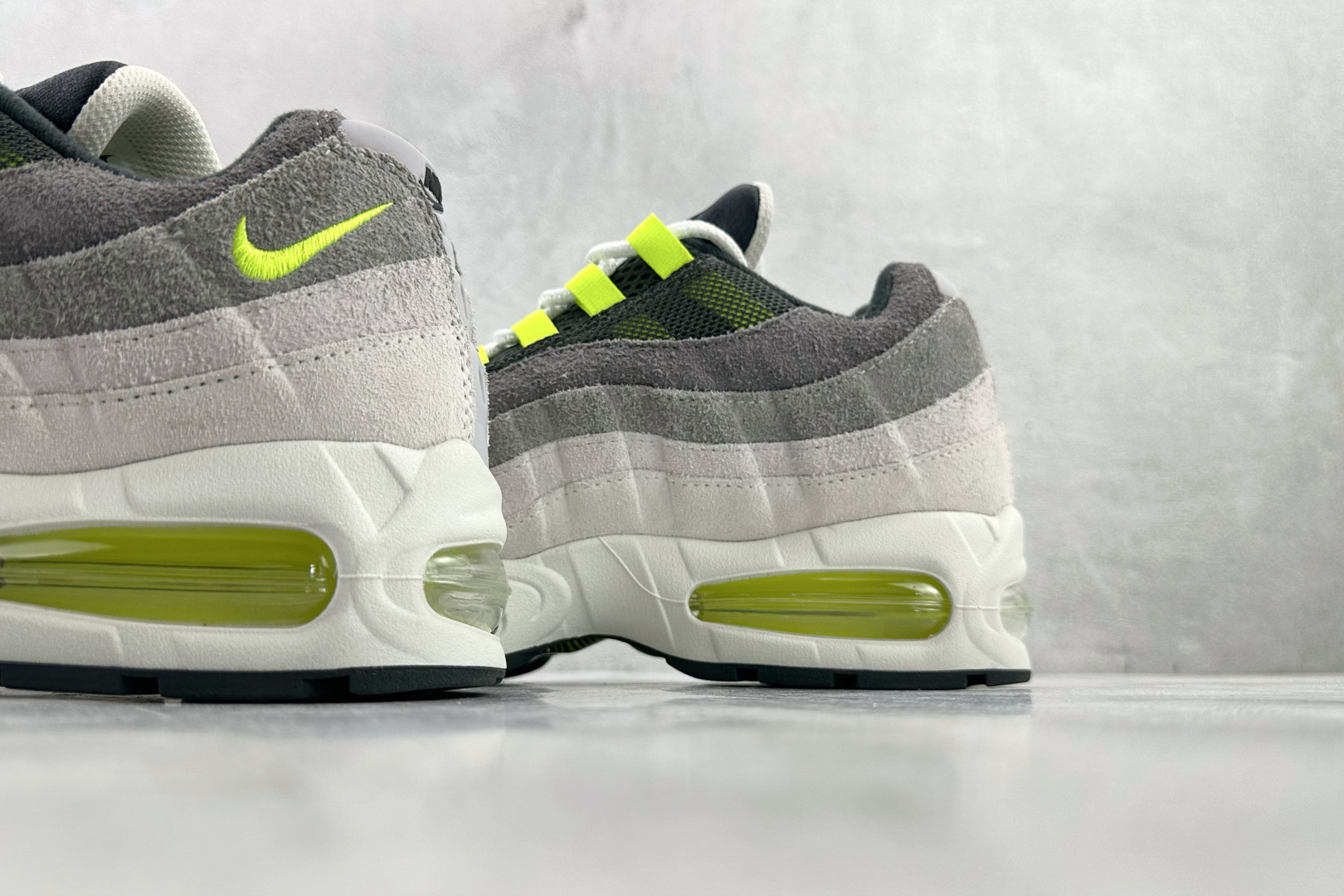 口碑神作 Nike Air 95 Big Bubble OG“Reverse Neon”黑灰 HM4738-001