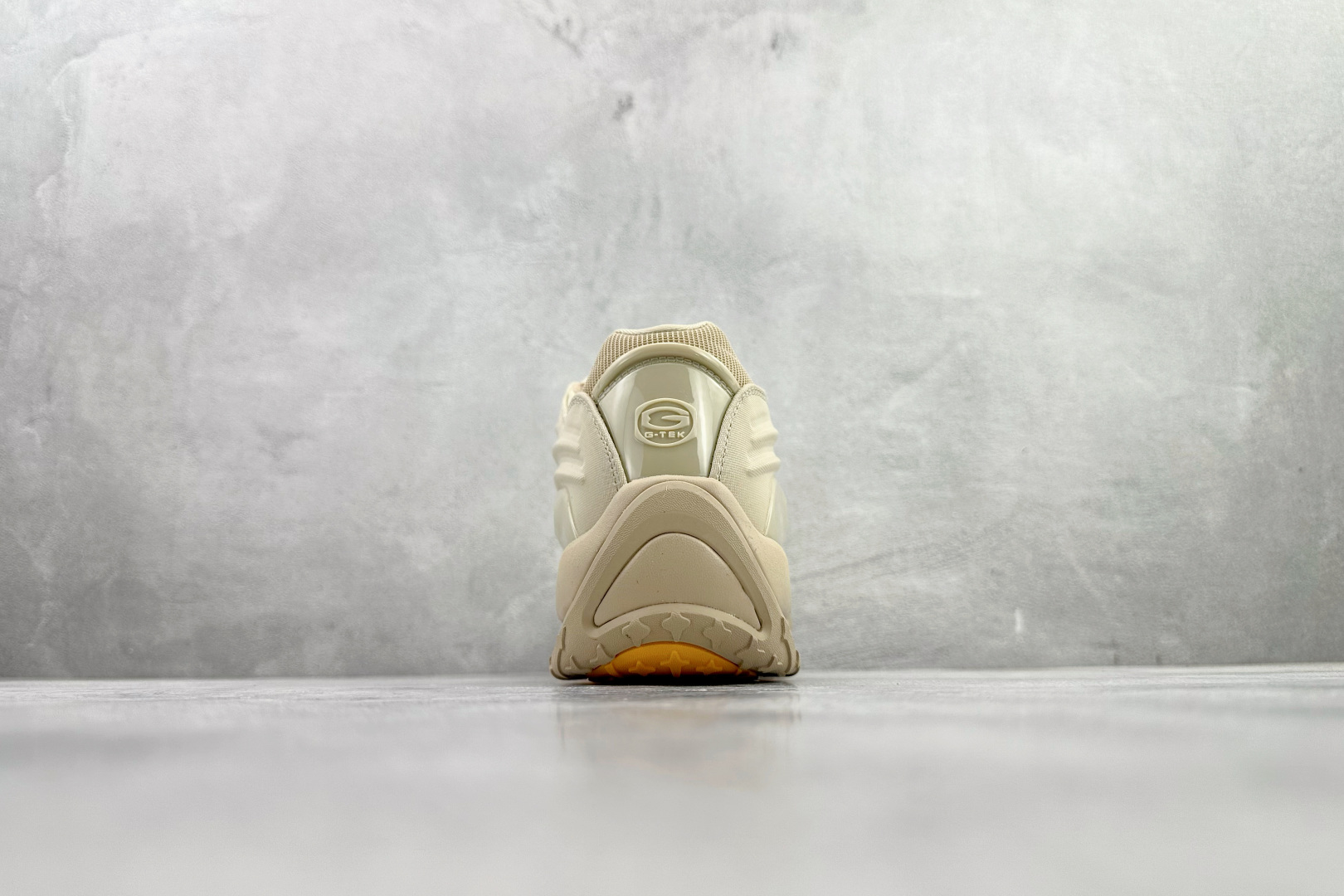原版开发 NOCTA x Nike Hot Step 2 米色 DZ7293-200 原版开发 NOCTA x Nike Hot Step 2 米色 DZ7293-200
