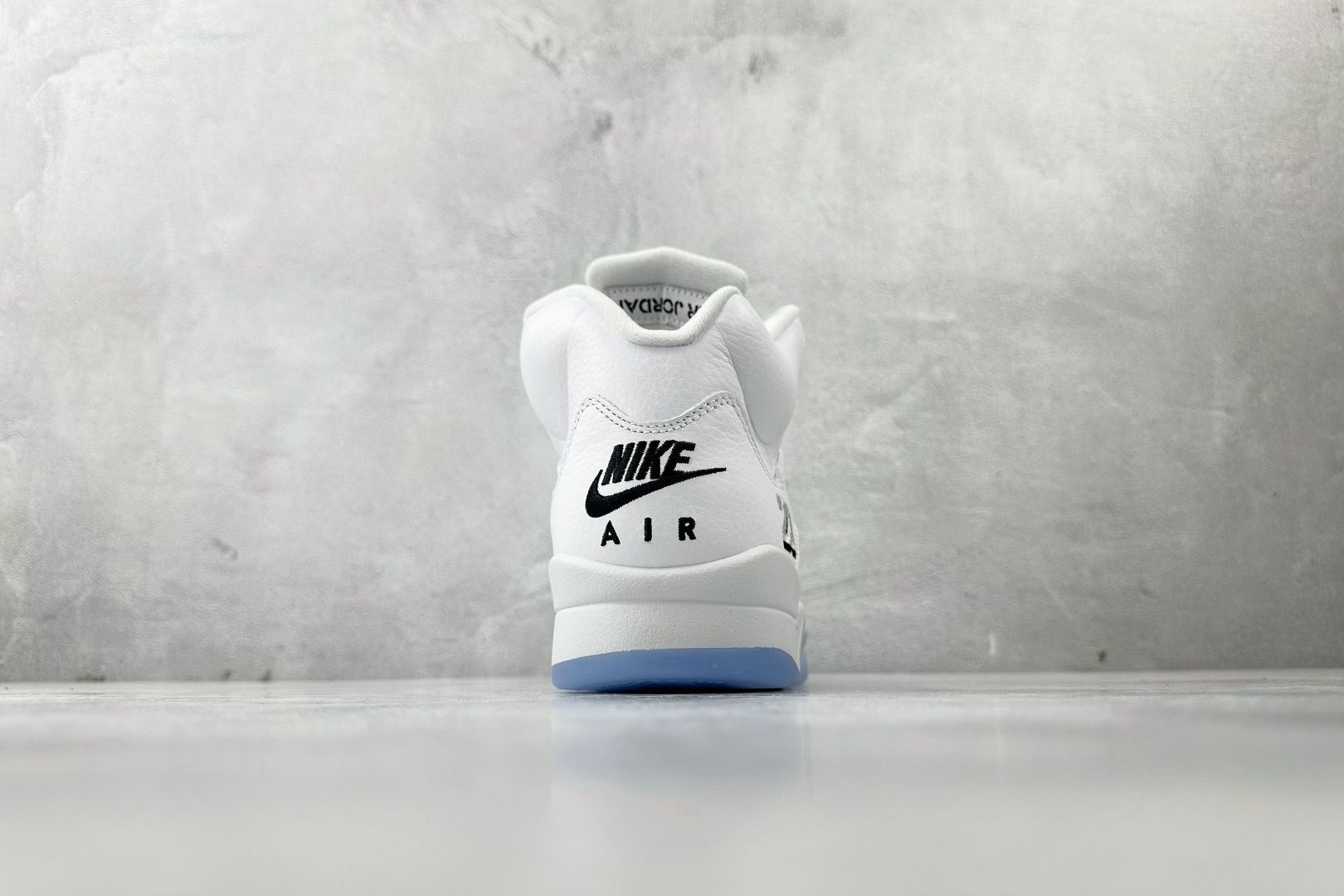 顶级Jordan Air Jordan 5 白色 HQ7978-103 顶级Jordan Air Jordan 5 白色 HQ7978-103