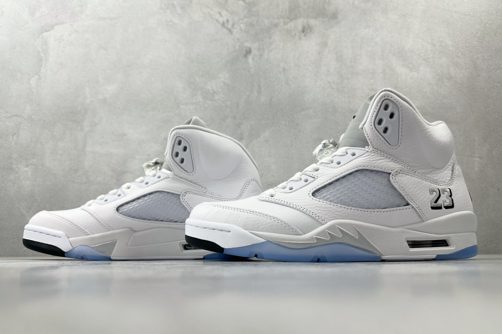 顶级Jordan Air Jordan 5 白色 HQ7978-103 顶级Jordan Air Jordan 5 白色 HQ7978-103
