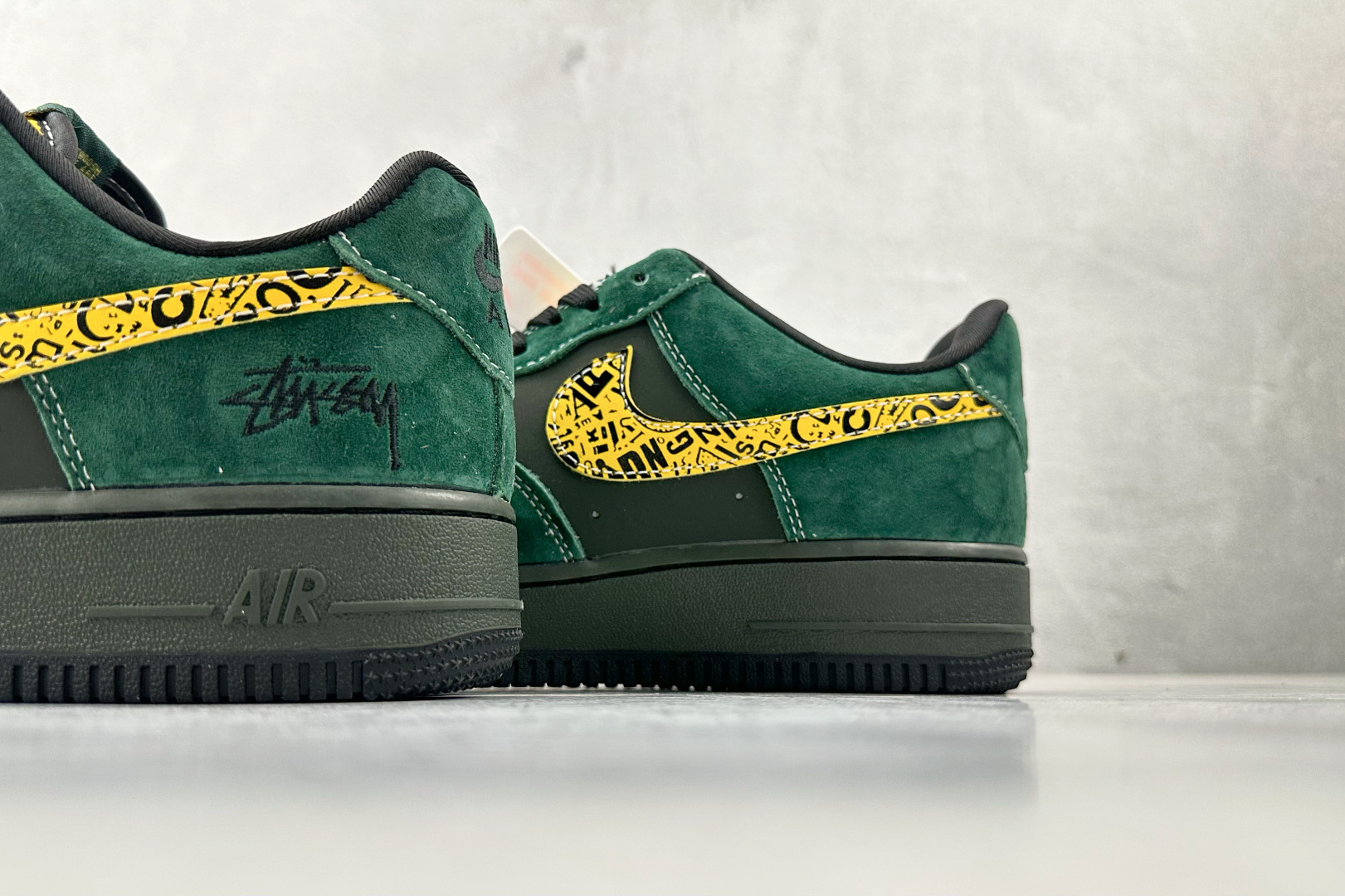 Nike AIR FORCE 1 Low 斯图西 联名 绿色 XL1979-137 Nike AIR FORCE 1 Low 斯图西 联名 绿色 XL1979-137