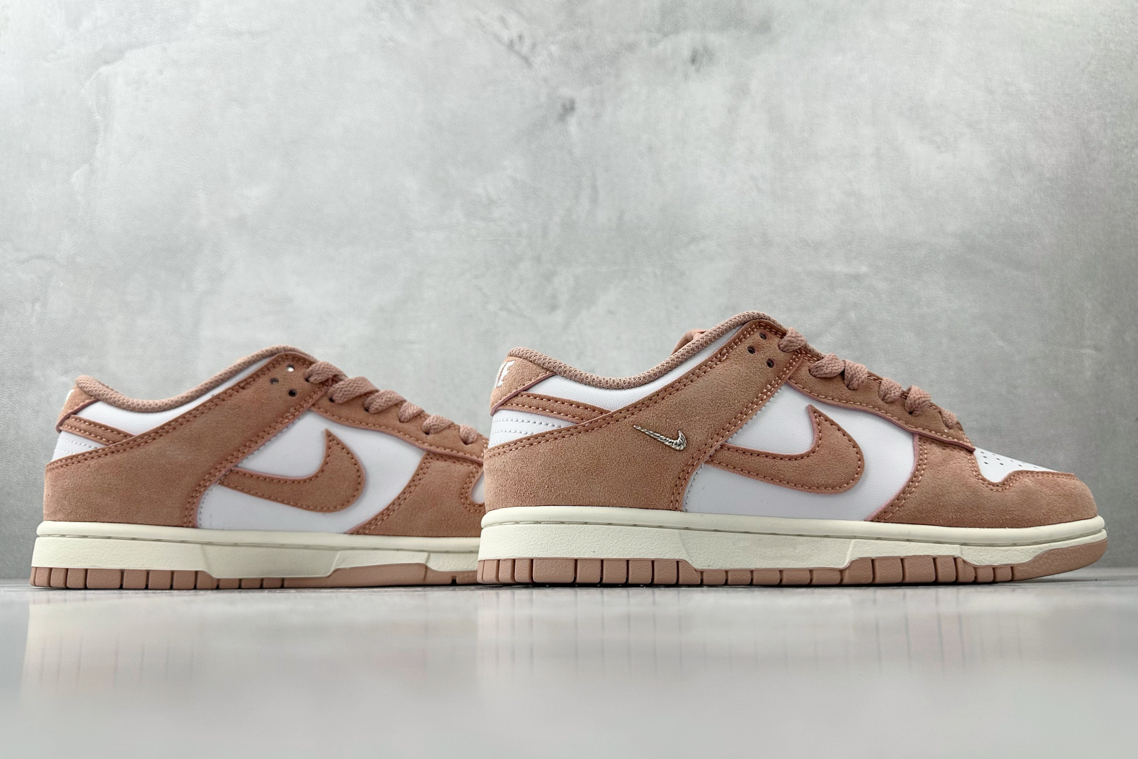 Nike Dunk Low 白粉 IB4417-102