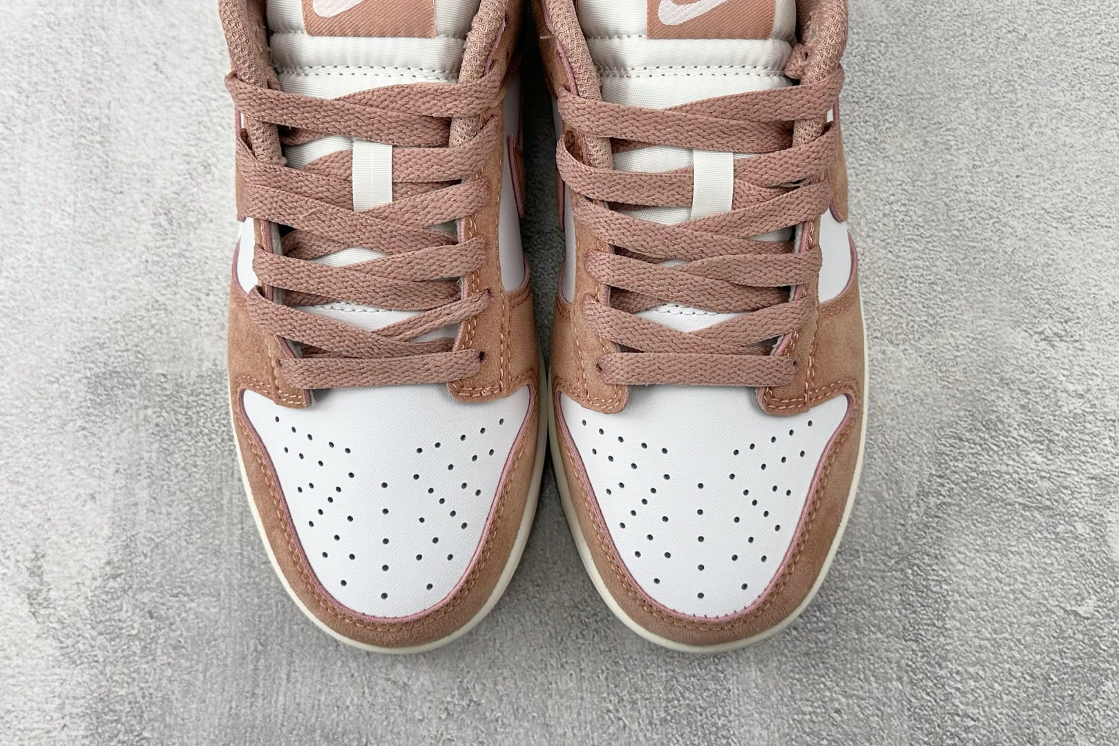 Nike Dunk Low 白粉 IB4417-102