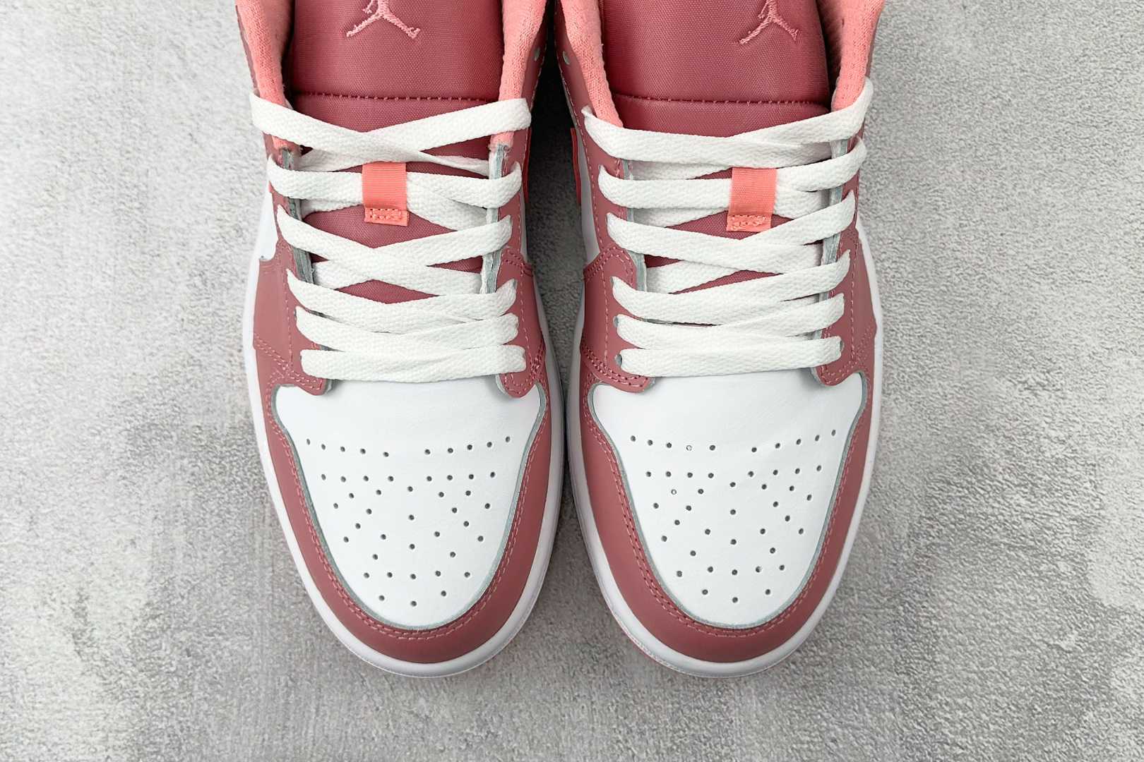 平台爆款 Jordan Air Jordan 1 Low Desert Berry 粉白色 553560-616 平台爆款 Jordan Air Jordan 1 Low Desert Berry 粉白色 553560-616