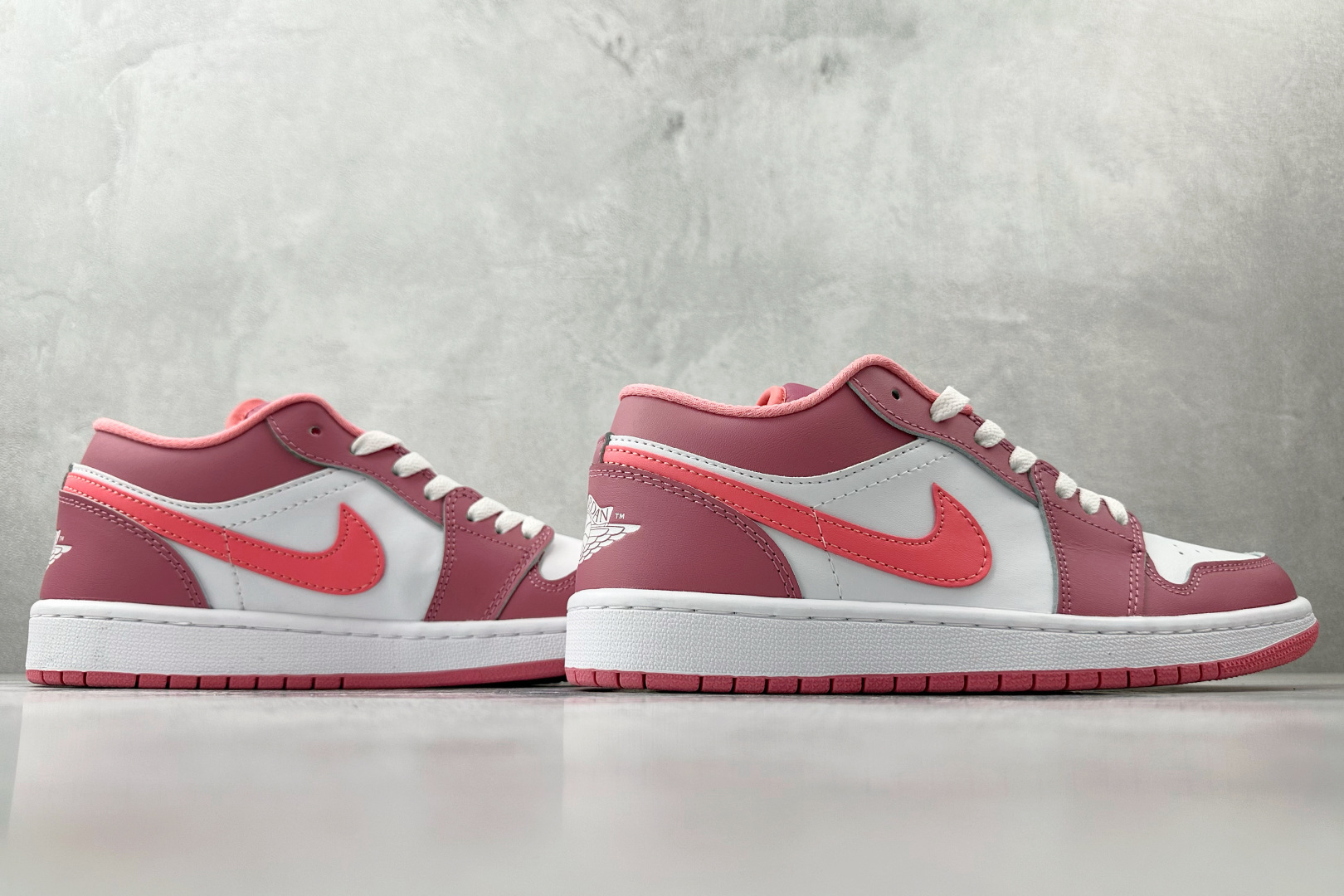 平台爆款 Jordan Air Jordan 1 Low Desert Berry 粉白色 553560-616 平台爆款 Jordan Air Jordan 1 Low Desert Berry 粉白色 553560-616