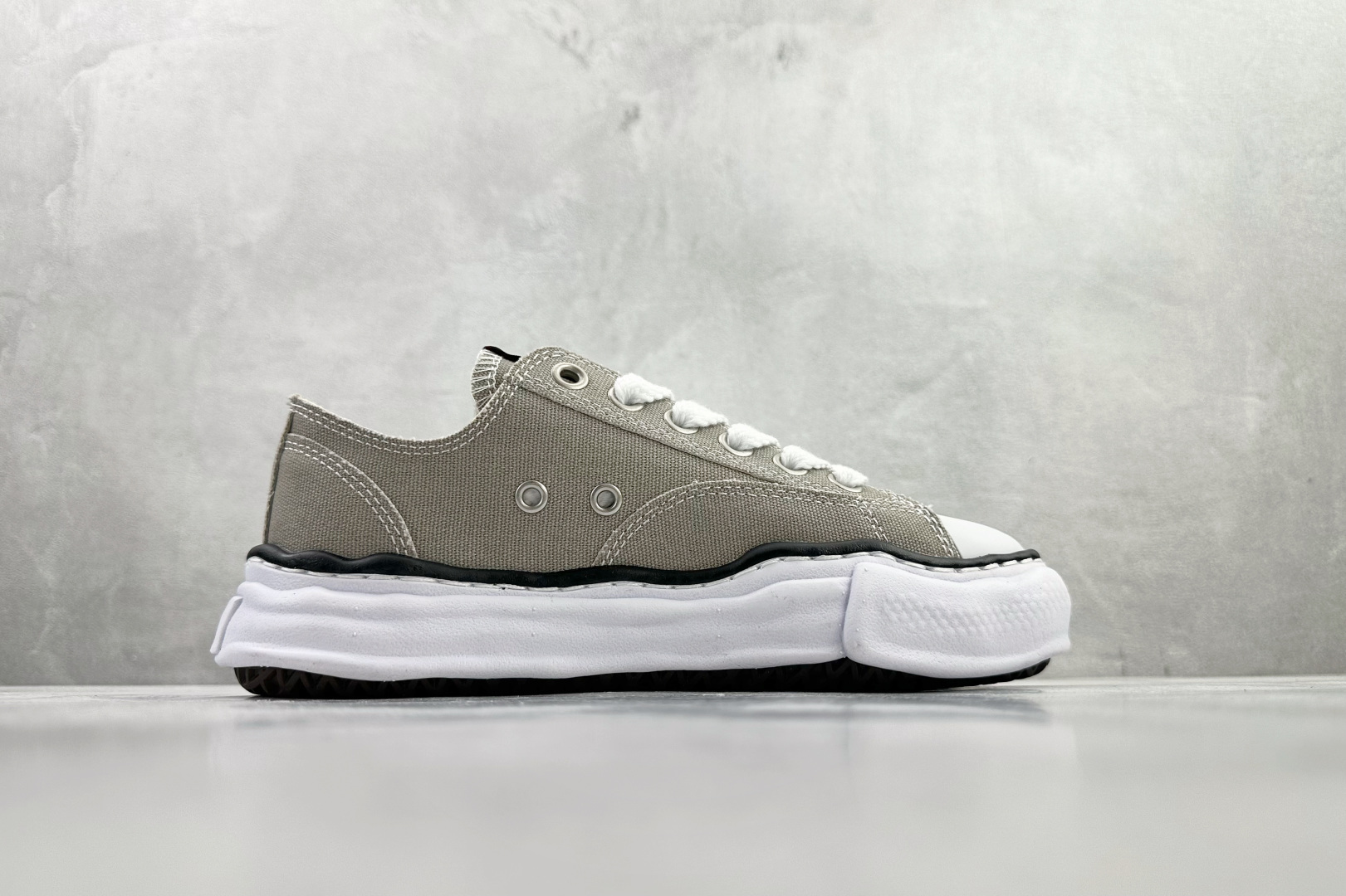MIHARA YASUHIRO三原康裕 Peterson 灰色 A01FW702