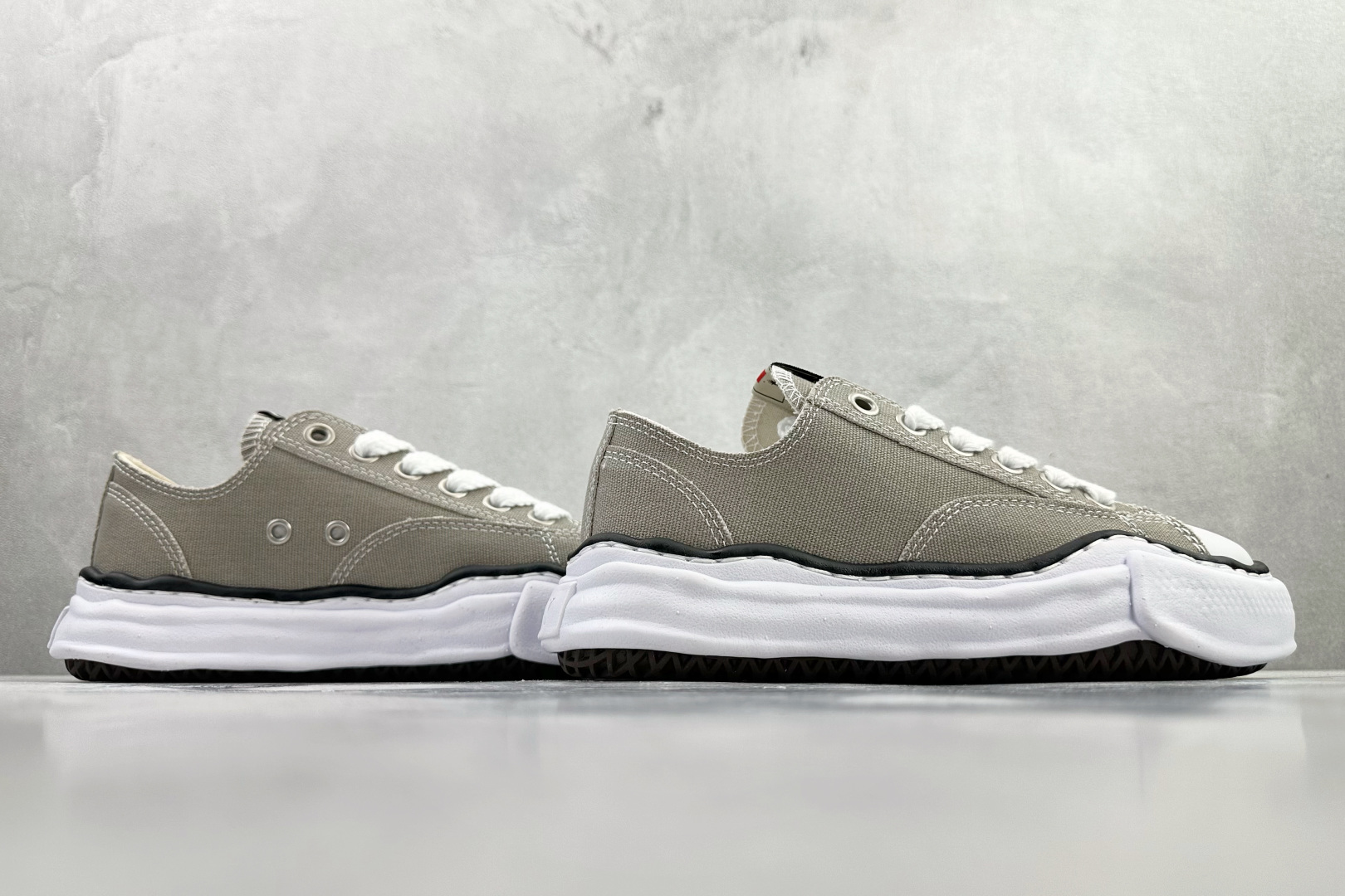 MIHARA YASUHIRO三原康裕 Peterson 灰色 A01FW702