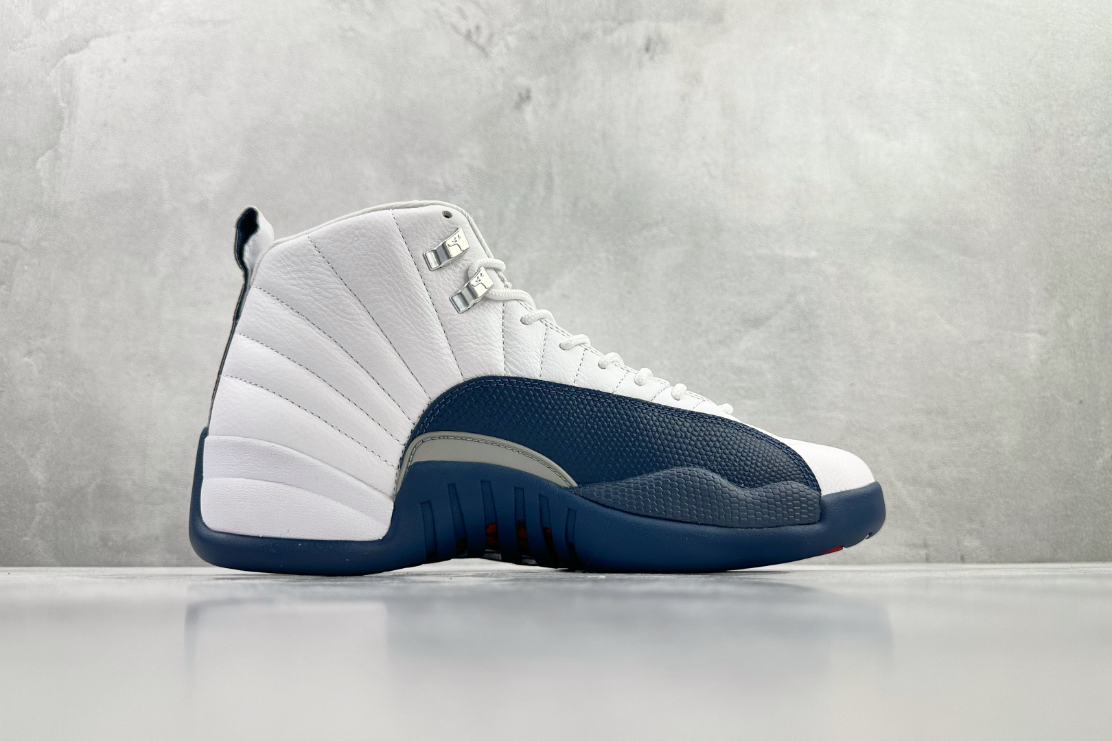 顶级完美复刻 Jordan Air Jordan 12 “French Blue 2.0”白蓝 CT8013-114 顶级完美复刻 Jordan Air Jordan 12 “French Blue 2.0”白蓝 CT8013-114