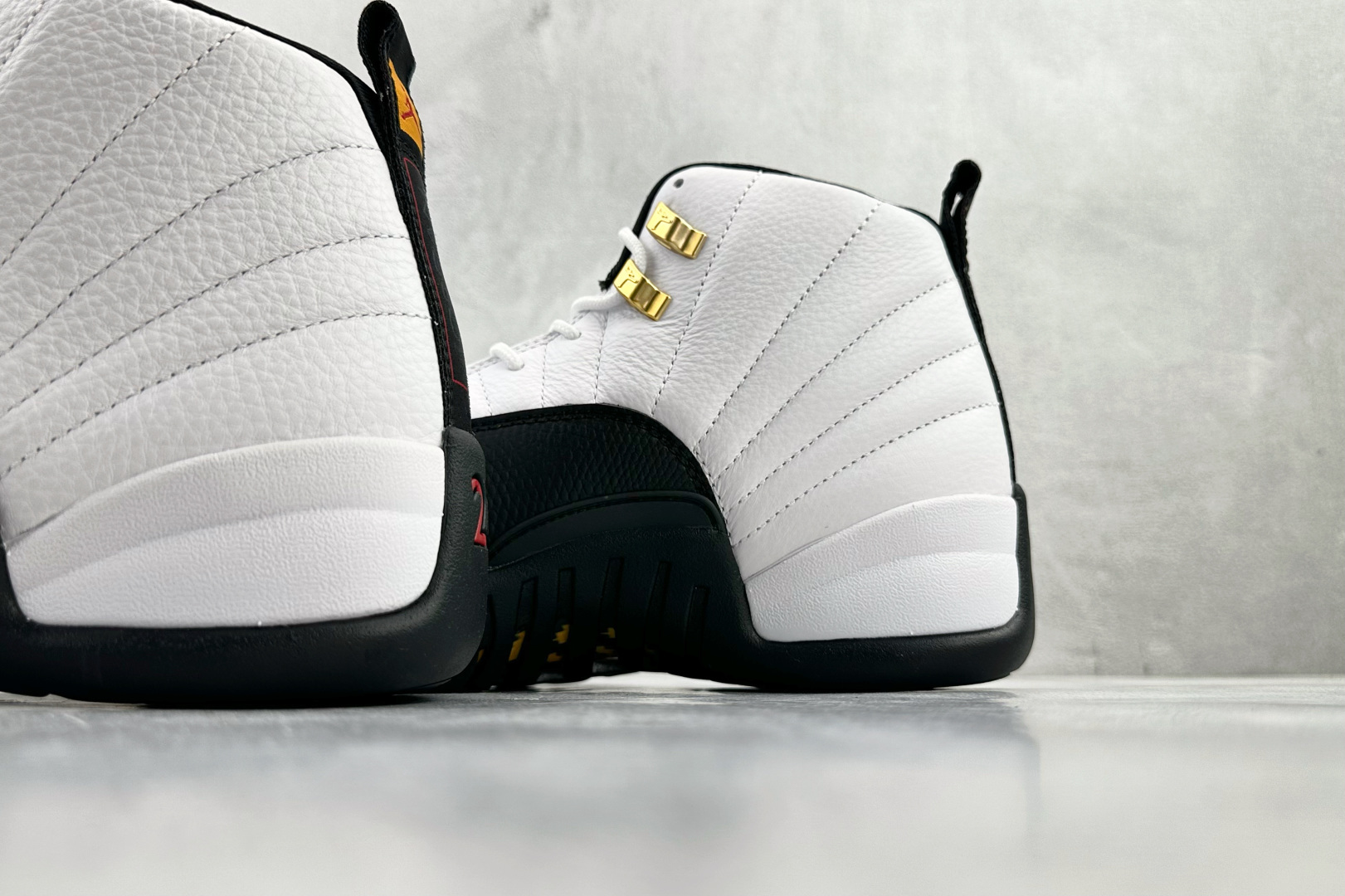 470 顶级完美复刻 Jordan Air Jordan 12 Retro Taxi白黑 CT8013-117-Chinese UA Cheap High Quatity Brand Clothes Bags handbags Sneakers wholesale wholesaler seller from China Factory suppliers Fashion Clothing Shoes best Quality Beautiful Price 470 顶级完美复刻 Jordan Air Jordan 12 Retro Taxi白黑 CT8013-117