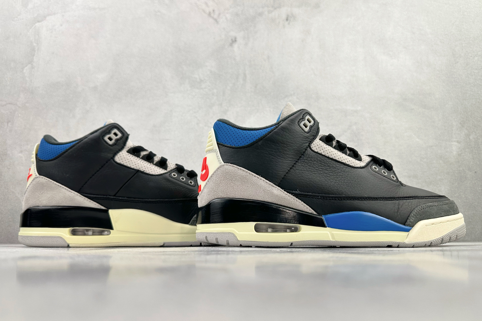 外贸专供 Jordan Air Jordan 3 Retro ”Rare Air” 黑灰红 IB8967-004 外贸专供 Jordan Air Jordan 3 Retro ”Rare Air” 黑灰红 IB8967-004