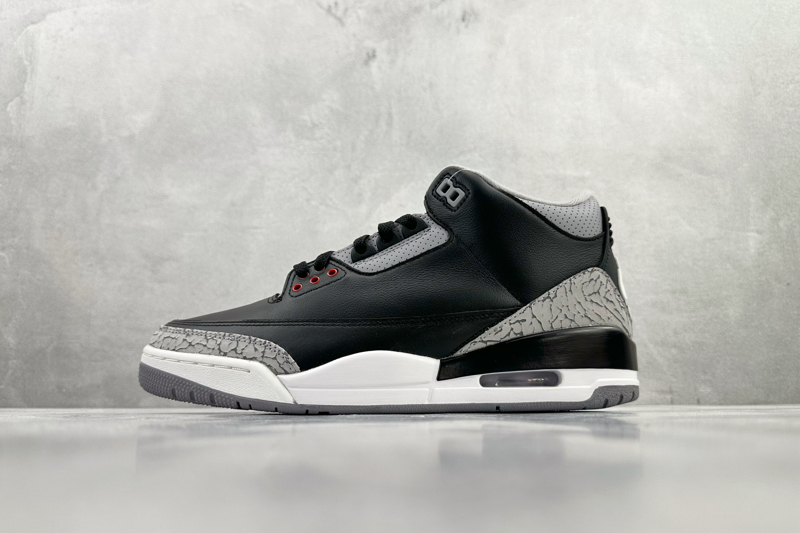 外贸专供 Jordan Air Jordan 3 Black Cement 黑色 DN3707-010 外贸专供 Jordan Air Jordan 3 Black Cement 黑色 DN3707-010