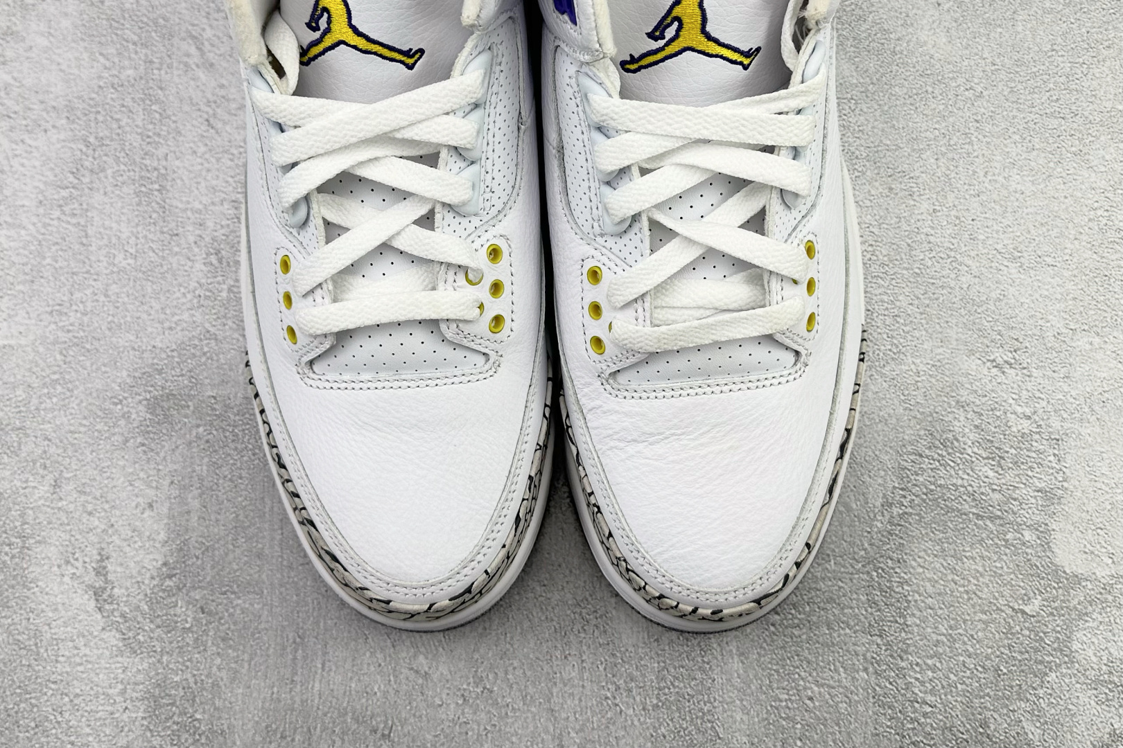 420 外贸专供 Jordan Air Jordan 3 Retro 白黄紫 869802-907-Chinese UA Cheap High Quatity Brand Clothes Bags handbags Sneakers wholesale wholesaler seller from China Factory suppliers Fashion Clothing Shoes best Quality Beautiful Price 420 外贸专供 Jordan Air Jordan 3 Retro 白黄紫 869802-907