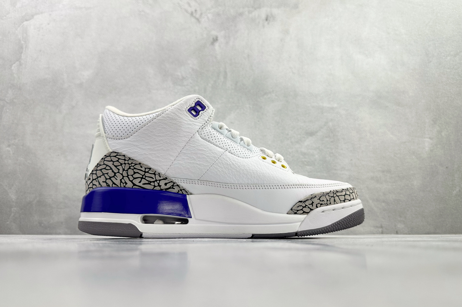 420 外贸专供 Jordan Air Jordan 3 Retro 白黄紫 869802-907-Chinese UA Cheap High Quatity Brand Clothes Bags handbags Sneakers wholesale wholesaler seller from China Factory suppliers Fashion Clothing Shoes best Quality Beautiful Price 420 外贸专供 Jordan Air Jordan 3 Retro 白黄紫 869802-907