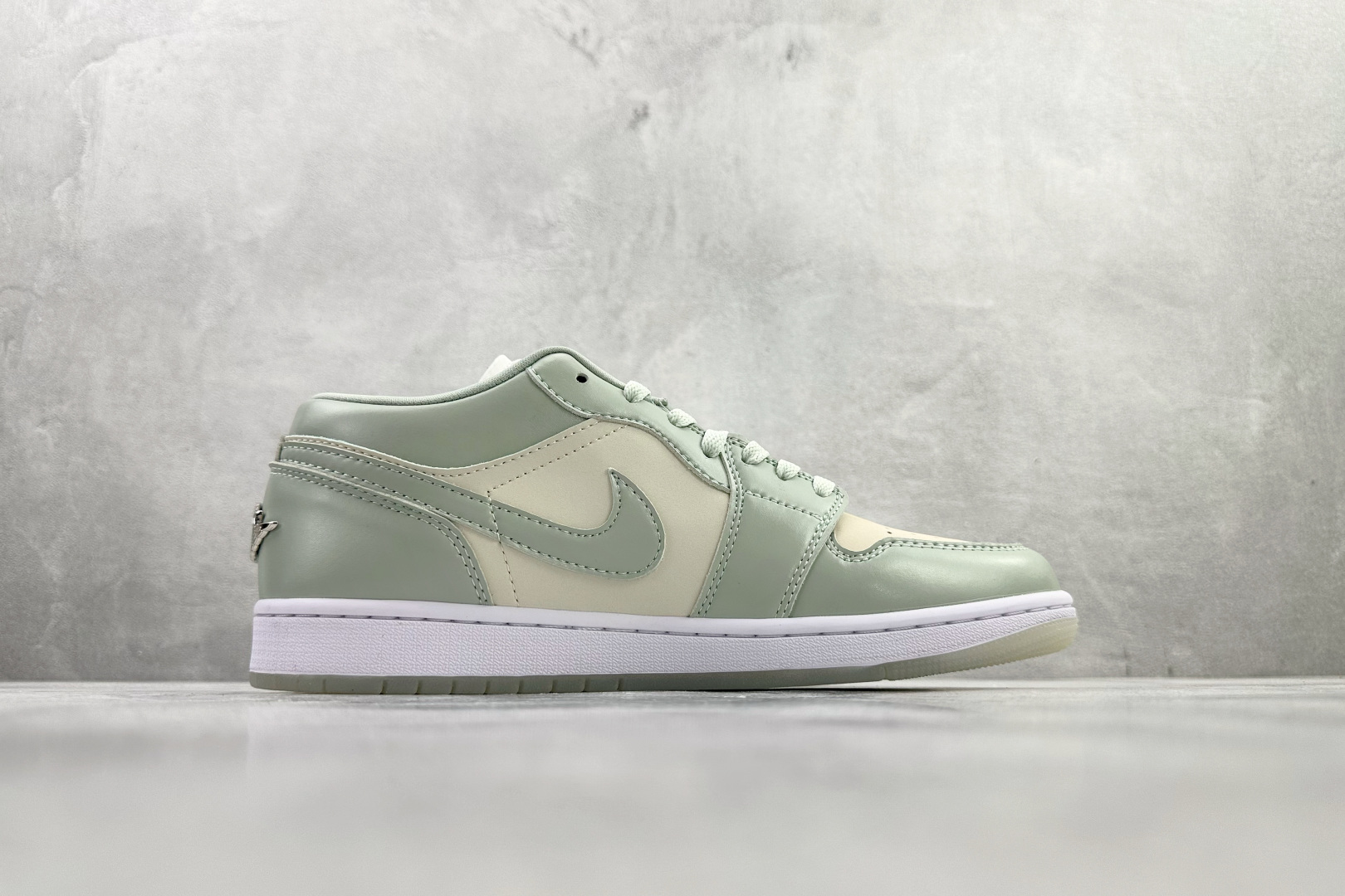 210 平台爆款 Jordan Air Jordan 1 绿色 HF4078-100