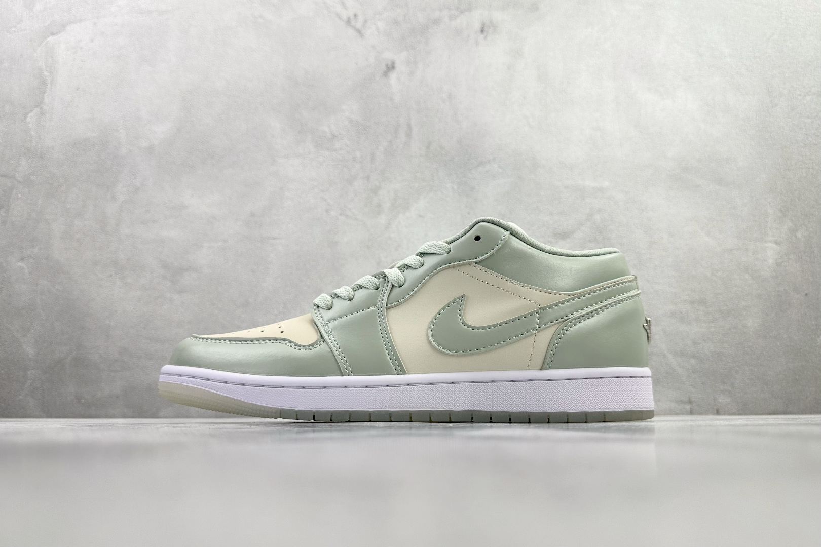 210 平台爆款 Jordan Air Jordan 1 绿色 HF4078-100
