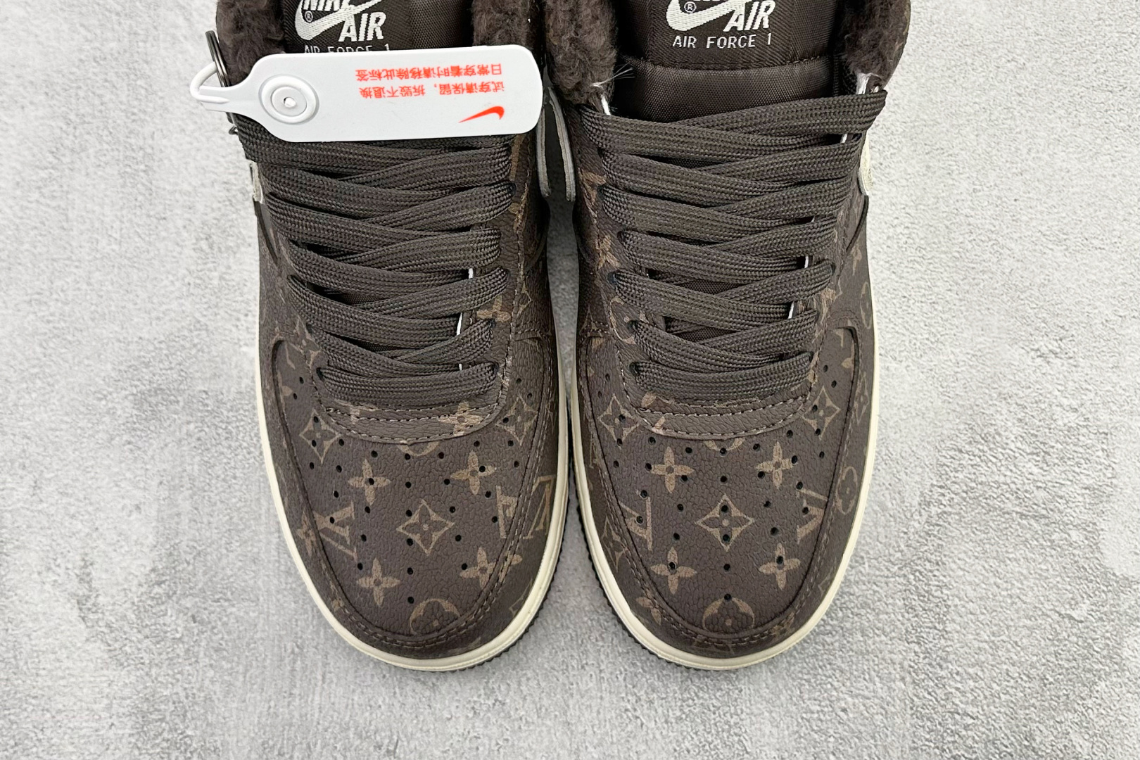 260 Nike AIR FORCE 1 Low LV 联名 棕白 XL1979-136-Chinese UA Cheap High Quatity Brand Clothes Bags handbags Sneakers wholesale wholesaler seller from China Factory suppliers Fashion Clothing Shoes best Quality Beautiful Price 260 Nike AIR FORCE 1 Low LV 联名 棕白 XL1979-136