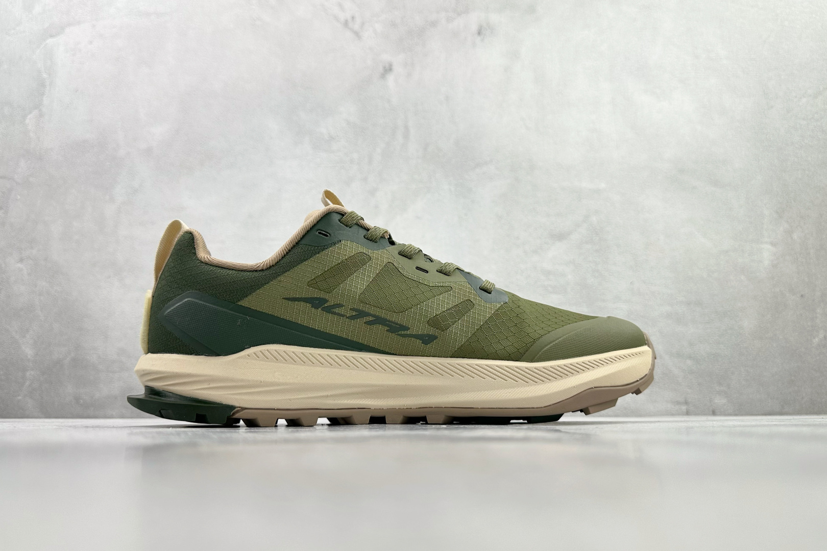 230 平台专供 Altra Lone Peak 9 绿色 AL0A85RG-330-Chinese UA Cheap High Quatity Brand Clothes Bags handbags Sneakers wholesale wholesaler seller from China Factory suppliers Fashion Clothing Shoes best Quality Beautiful Price 230 平台专供 Altra Lone Peak 9 绿色 AL0A85RG-330