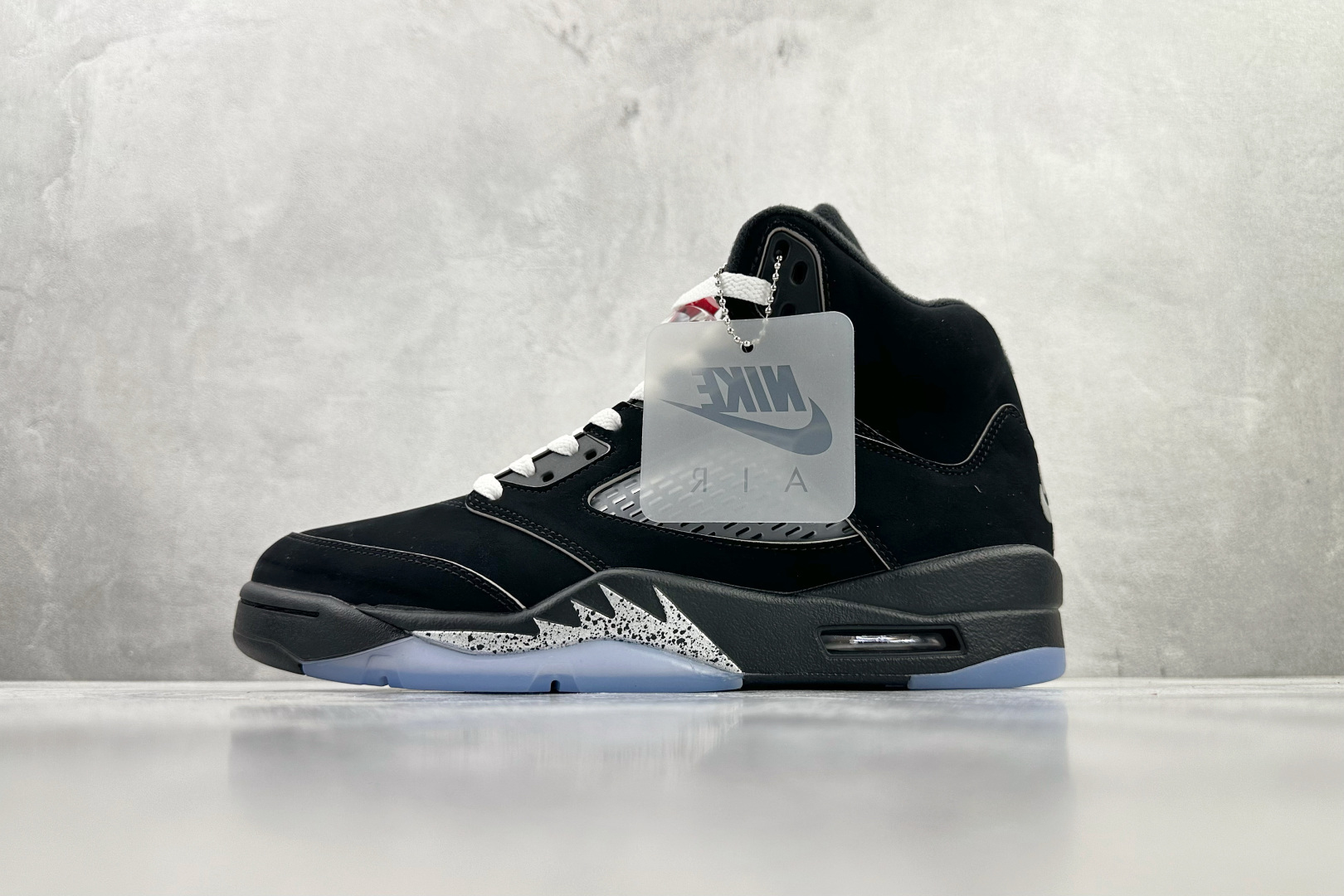顶级完美复刻 Jordan Air Jordan 5 “BLACK METALLIC REIMAGINED” 黑色 HF3975-001 顶级完美复刻 Jordan Air Jordan 5 “BLACK METALLIC REIMAGINED” 黑色 HF3975-001