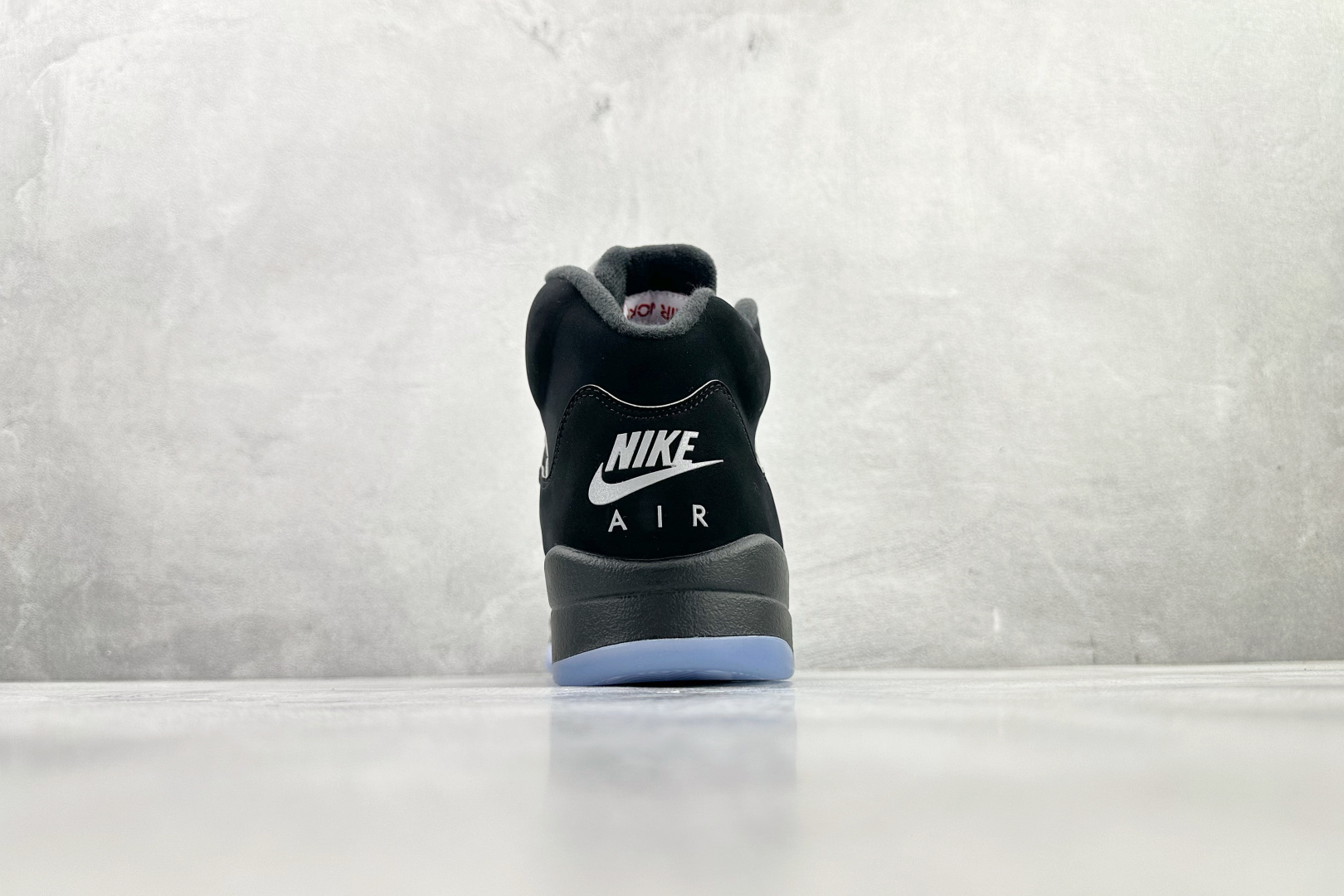 顶级完美复刻 Jordan Air Jordan 5 “BLACK METALLIC REIMAGINED” 黑色 HF3975-001 顶级完美复刻 Jordan Air Jordan 5 “BLACK METALLIC REIMAGINED” 黑色 HF3975-001