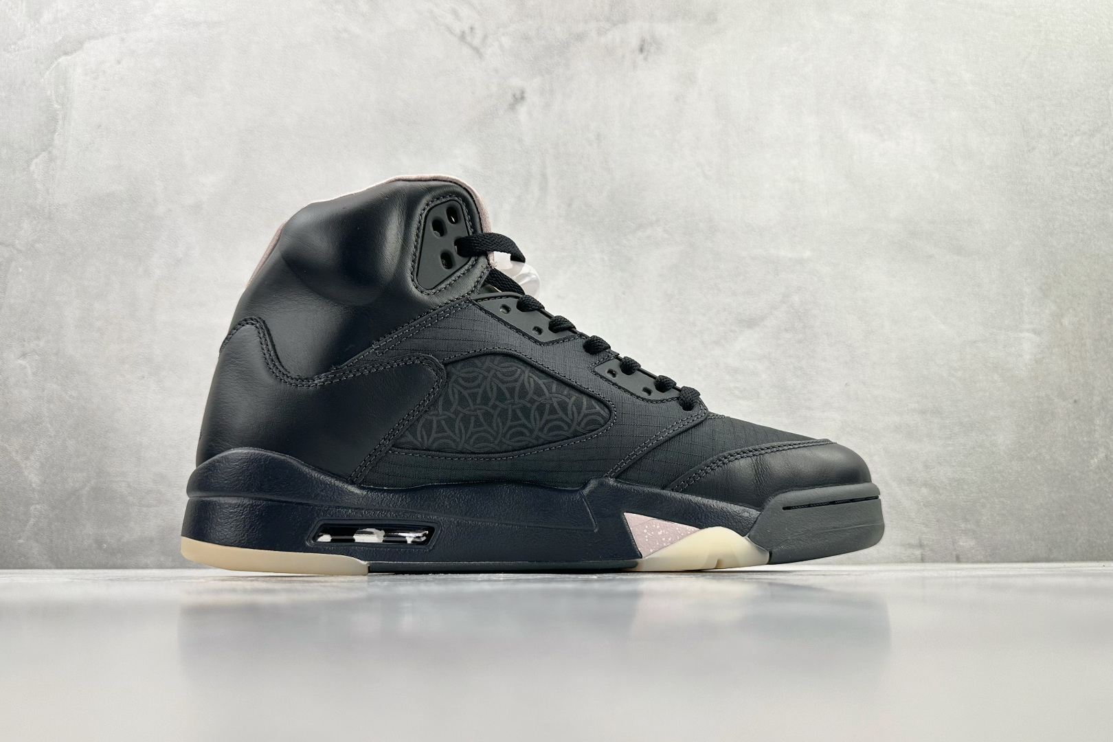 470 顶级完美复刻 PSG x Jordan Air Jordan 5 Retro黑色 HQ3004-001-Chinese UA Cheap High Quatity Brand Clothes Bags handbags Sneakers wholesale wholesaler seller from China Factory suppliers Fashion Clothing Shoes best Quality Beautiful Price 470 顶级完美复刻 PSG x Jordan Air Jordan 5 Retro黑色 HQ3004-001