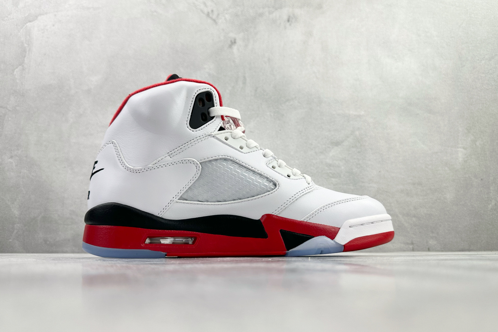 470 顶级完美复刻 Jordan Air Jordan 5 Fire Red Black Tongue 白红 2025年版 HQ7978-101-Chinese UA Cheap High Quatity Brand Clothes Bags handbags Sneakers wholesale wholesaler seller from China Factory suppliers Fashion Clothing Shoes best Quality Beautiful Price 470 顶级完美复刻 Jordan Air Jordan 5 Fire Red Black Tongue 白红 2025年版 HQ7978-101