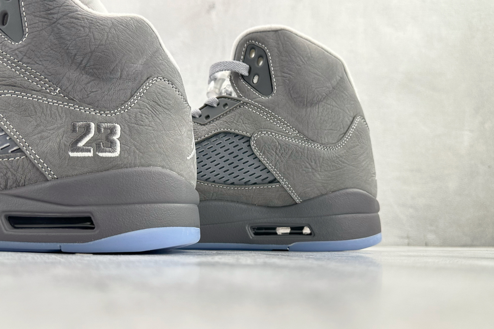 470 顶级完美复刻 Jordan Air Jordan 5 “Wolf Grey”灰色 DD0587-002-Chinese UA Cheap High Quatity Brand Clothes Bags handbags Sneakers wholesale wholesaler seller from China Factory suppliers Fashion Clothing Shoes best Quality Beautiful Price 470 顶级完美复刻 Jordan Air Jordan 5 “Wolf Grey”灰色 DD0587-002