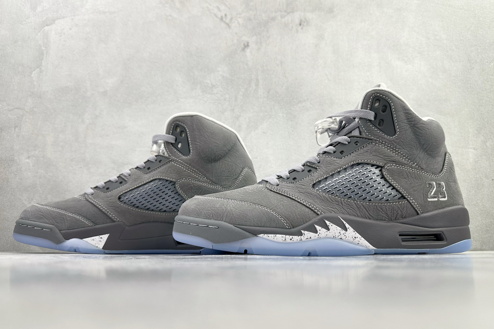 470 顶级完美复刻 Jordan Air Jordan 5 “Wolf Grey”灰色 DD0587-002-Chinese UA Cheap High Quatity Brand Clothes Bags handbags Sneakers wholesale wholesaler seller from China Factory suppliers Fashion Clothing Shoes best Quality Beautiful Price 470 顶级完美复刻 Jordan Air Jordan 5 “Wolf Grey”灰色 DD0587-002