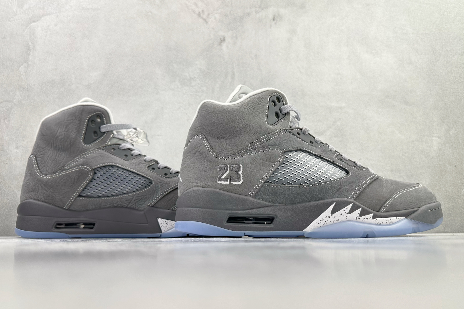 470 顶级完美复刻 Jordan Air Jordan 5 “Wolf Grey”灰色 DD0587-002-Chinese UA Cheap High Quatity Brand Clothes Bags handbags Sneakers wholesale wholesaler seller from China Factory suppliers Fashion Clothing Shoes best Quality Beautiful Price 470 顶级完美复刻 Jordan Air Jordan 5 “Wolf Grey”灰色 DD0587-002