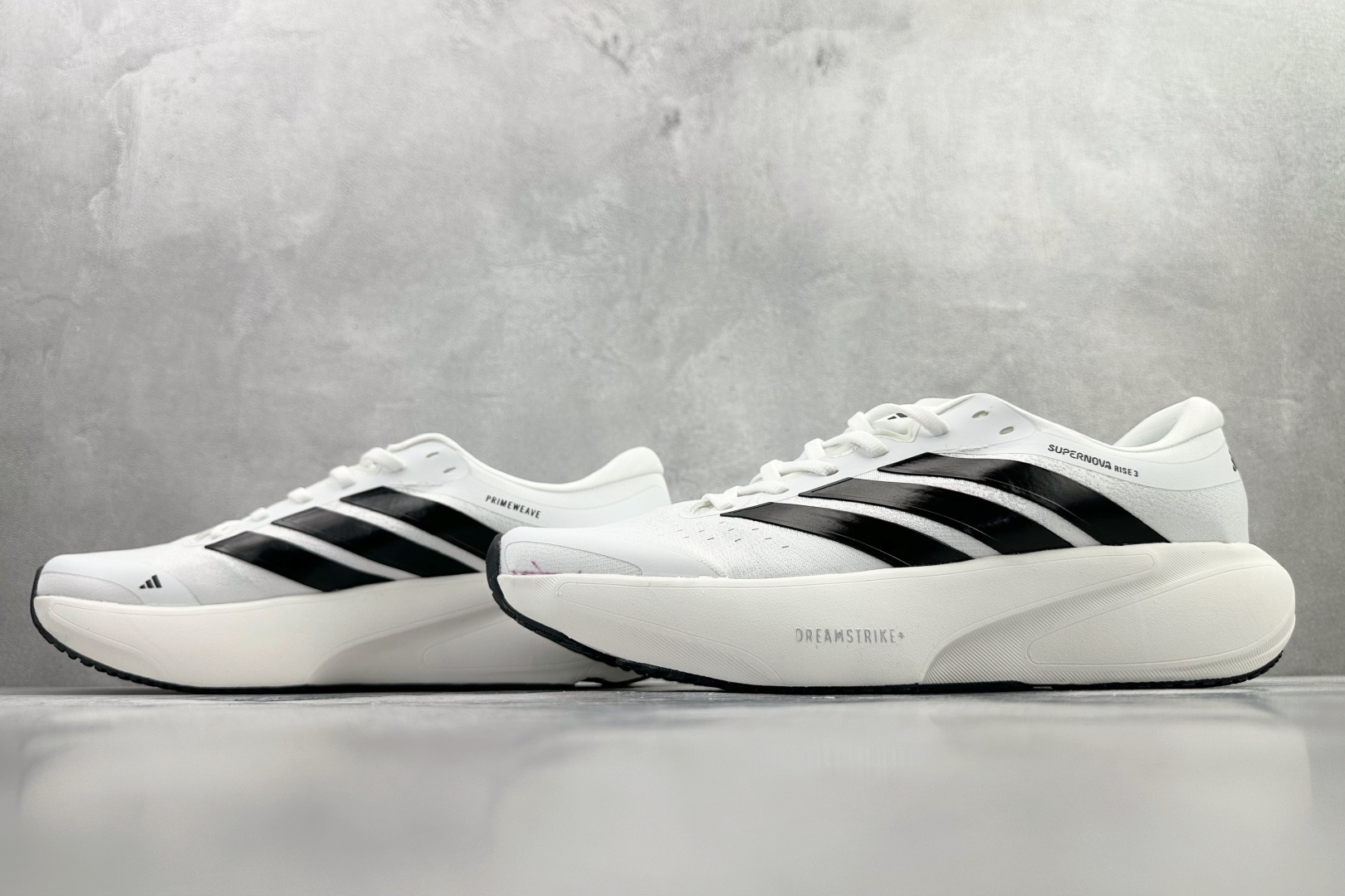 200 出口订单 Adidas Supernova Solution 3 M 白黑 KK1201-Chinese UA Cheap High Quatity Brand Clothes Bags handbags Sneakers wholesale wholesaler seller from China Factory suppliers Fashion Clothing Shoes best Quality Beautiful Price 200 出口订单 Adidas Supernova Solution 3 M 白黑 KK1201
