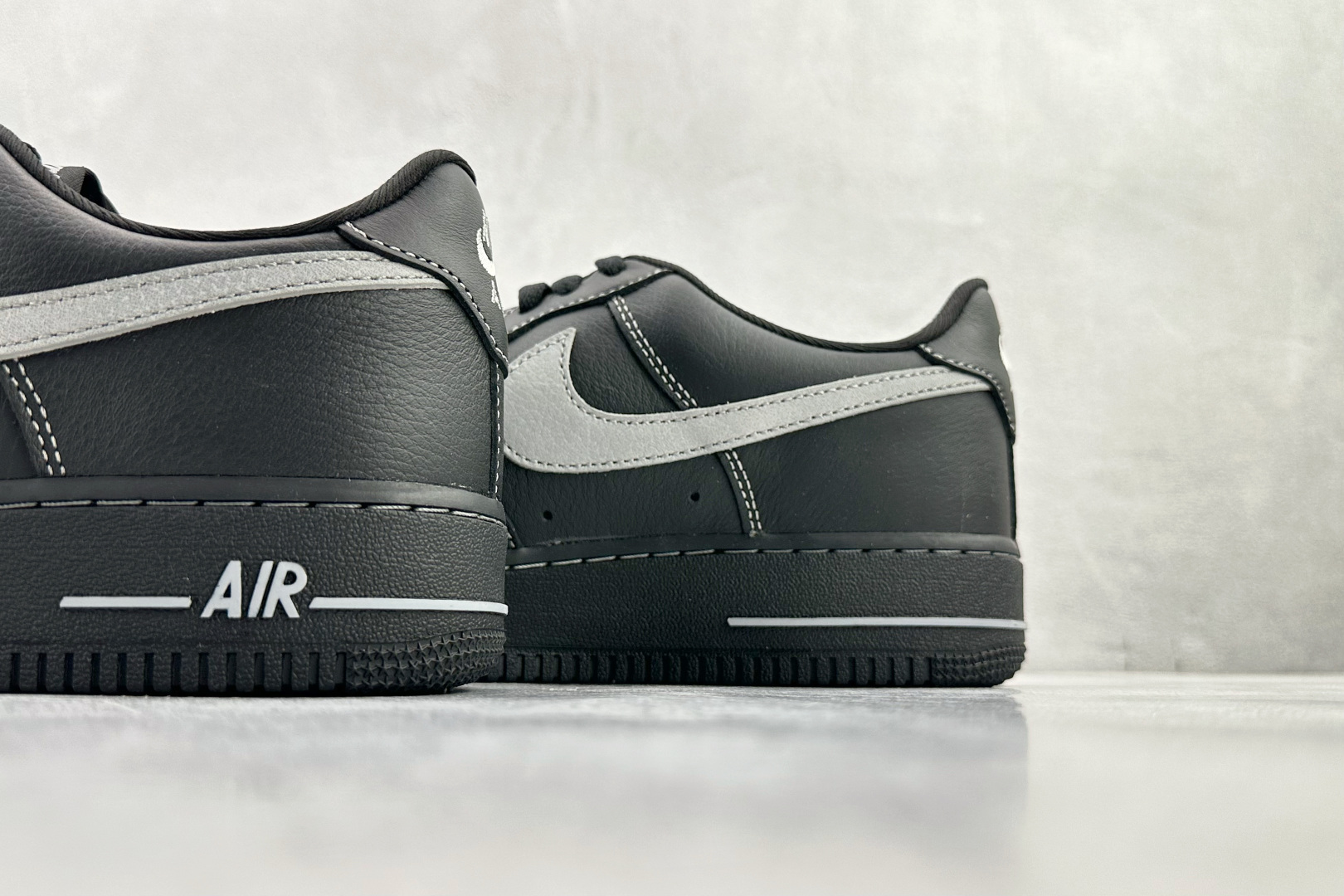 250 原厂皮 Nike Air Force 1 '07 LV8 黑色 HQ2037-006-Chinese UA Cheap High Quatity Brand Clothes Bags handbags Sneakers wholesale wholesaler seller from China Factory suppliers Fashion Clothing Shoes best Quality Beautiful Price 250 原厂皮 Nike Air Force 1 '07 LV8 黑色 HQ2037-006