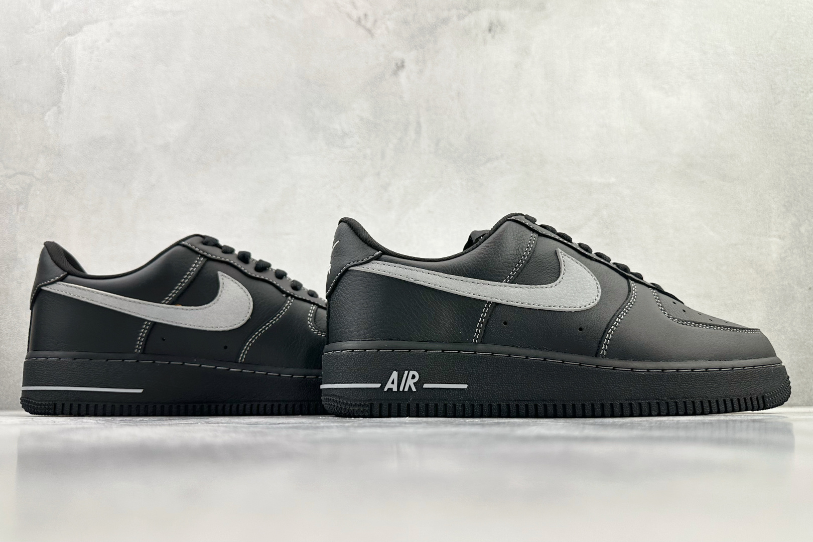 250 原厂皮 Nike Air Force 1 '07 LV8 黑色 HQ2037-006-Chinese UA Cheap High Quatity Brand Clothes Bags handbags Sneakers wholesale wholesaler seller from China Factory suppliers Fashion Clothing Shoes best Quality Beautiful Price 250 原厂皮 Nike Air Force 1 '07 LV8 黑色 HQ2037-006