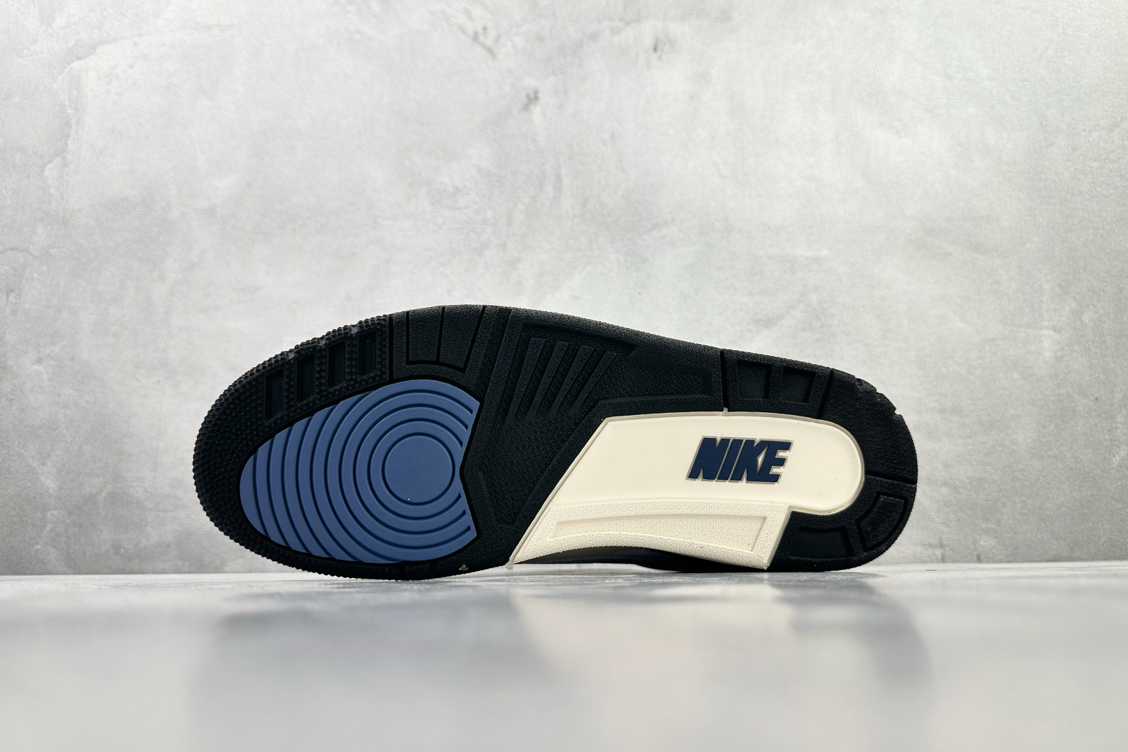 440 外贸专供 A Ma Maniére x Jordan Air Jordan 3 DIFFUSED BLUE 白蓝色 HV8571-100-Chinese UA Cheap High Quatity Brand Clothes Bags handbags Sneakers wholesale wholesaler seller from China Factory suppliers Fashion Clothing Shoes best Quality Beautiful Price 440 外贸专供 A Ma Maniére x Jordan Air Jordan 3 DIFFUSED BLUE 白蓝色 HV8571-100