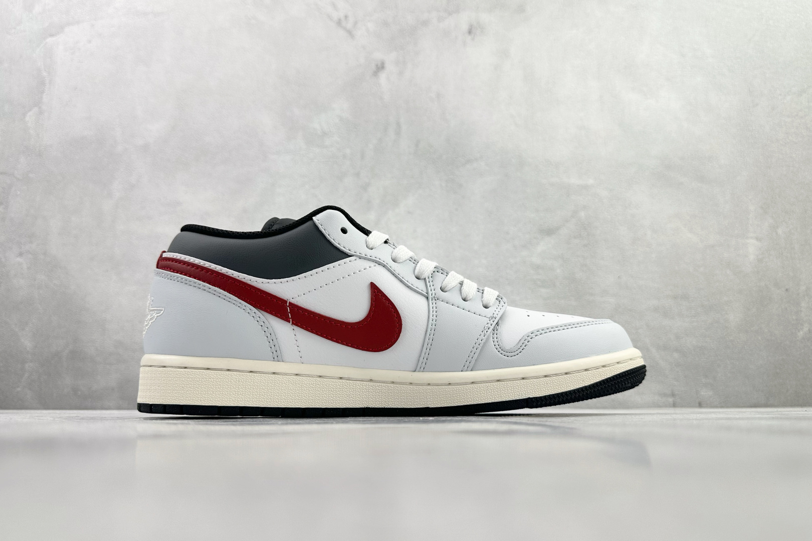 200 综合版 定制球鞋 Jordan Air Jordan 1 上城灰影 红灰 553558-081-Chinese UA Cheap High Quatity Brand Clothes Bags handbags Sneakers wholesale wholesaler seller from China Factory suppliers Fashion Clothing Shoes best Quality Beautiful Price 200 综合版 定制球鞋 Jordan Air Jordan 1 上城灰影 红灰 553558-081