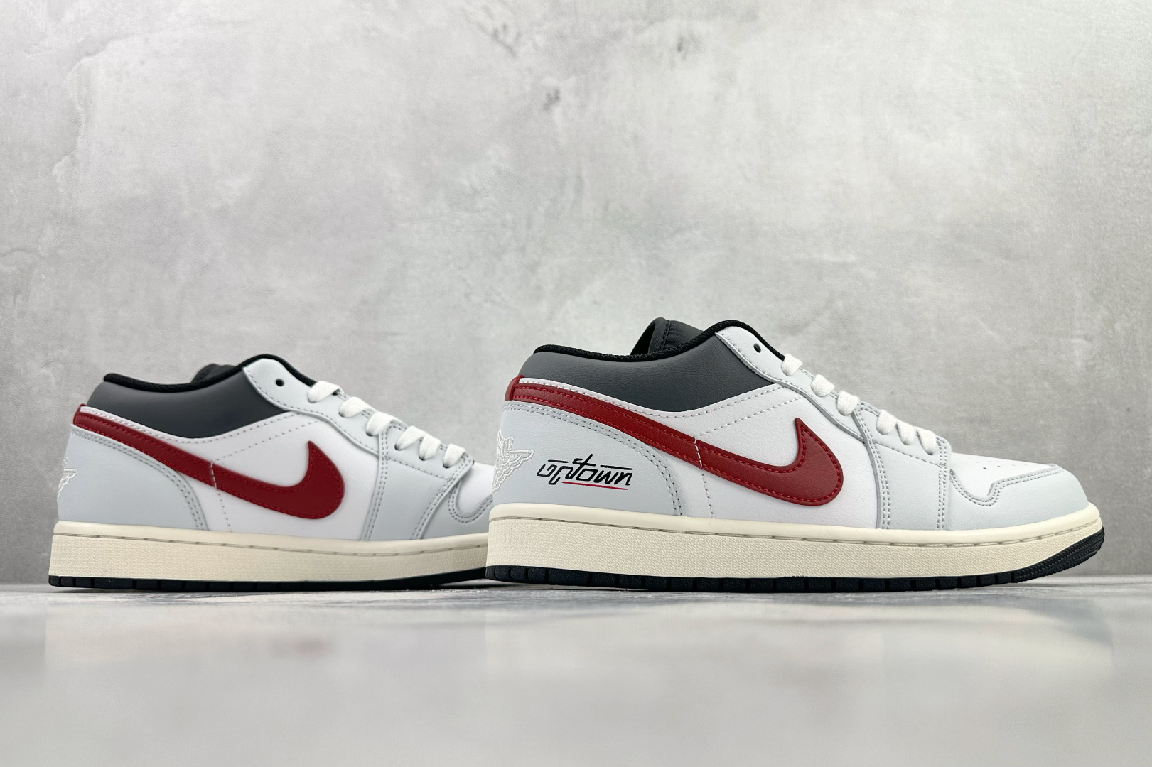 200 综合版 定制球鞋 Jordan Air Jordan 1 上城灰影 红灰 553558-081-Chinese UA Cheap High Quatity Brand Clothes Bags handbags Sneakers wholesale wholesaler seller from China Factory suppliers Fashion Clothing Shoes best Quality Beautiful Price 200 综合版 定制球鞋 Jordan Air Jordan 1 上城灰影 红灰 553558-081
