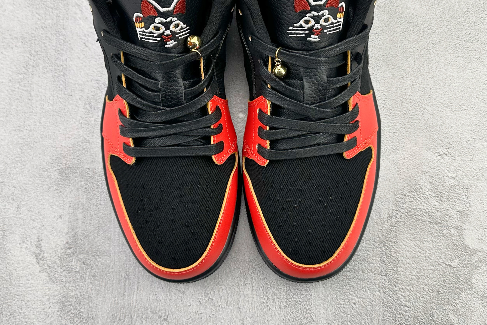 200 综合版 Jordan Air Jordan 1 Lucky Cat 黑红 IQ3460-010-Chinese UA Cheap High Quatity Brand Clothes Bags handbags Sneakers wholesale wholesaler seller from China Factory suppliers Fashion Clothing Shoes best Quality Beautiful Price 200 综合版 Jordan Air Jordan 1 Lucky Cat 黑红 IQ3460-010