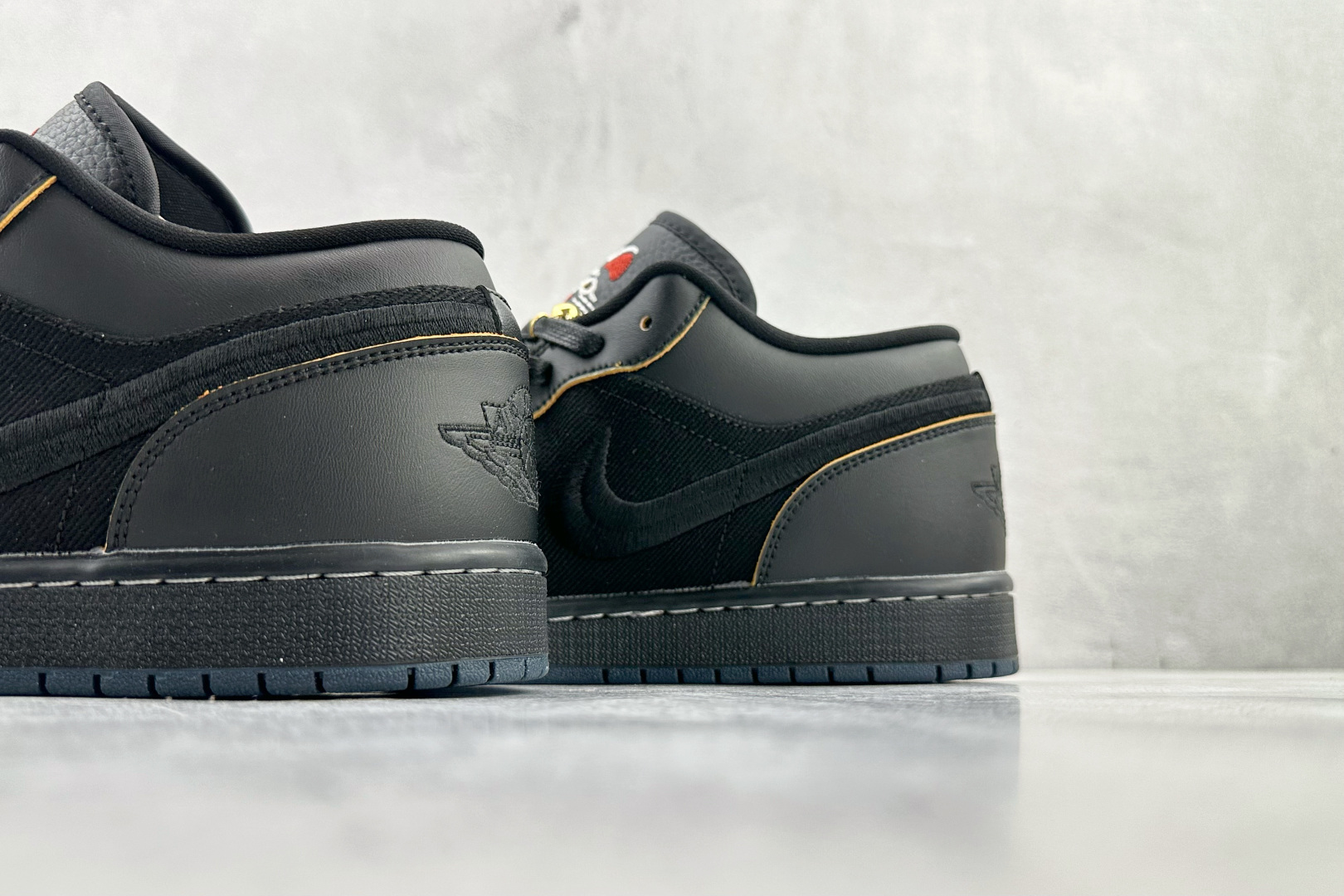 200 综合版 Jordan Air Jordan 1 Lucky Cat 黑红 IQ3460-010-Chinese UA Cheap High Quatity Brand Clothes Bags handbags Sneakers wholesale wholesaler seller from China Factory suppliers Fashion Clothing Shoes best Quality Beautiful Price 200 综合版 Jordan Air Jordan 1 Lucky Cat 黑红 IQ3460-010