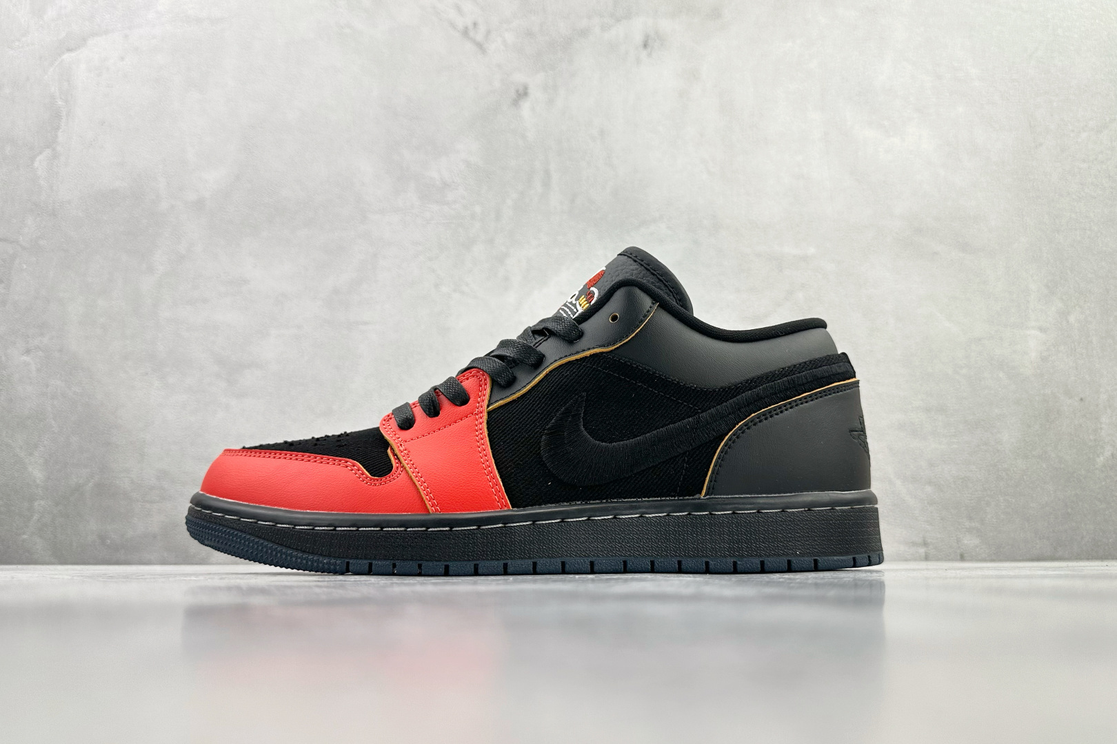 200 综合版 Jordan Air Jordan 1 Lucky Cat 黑红 IQ3460-010-Chinese UA Cheap High Quatity Brand Clothes Bags handbags Sneakers wholesale wholesaler seller from China Factory suppliers Fashion Clothing Shoes best Quality Beautiful Price 200 综合版 Jordan Air Jordan 1 Lucky Cat 黑红 IQ3460-010