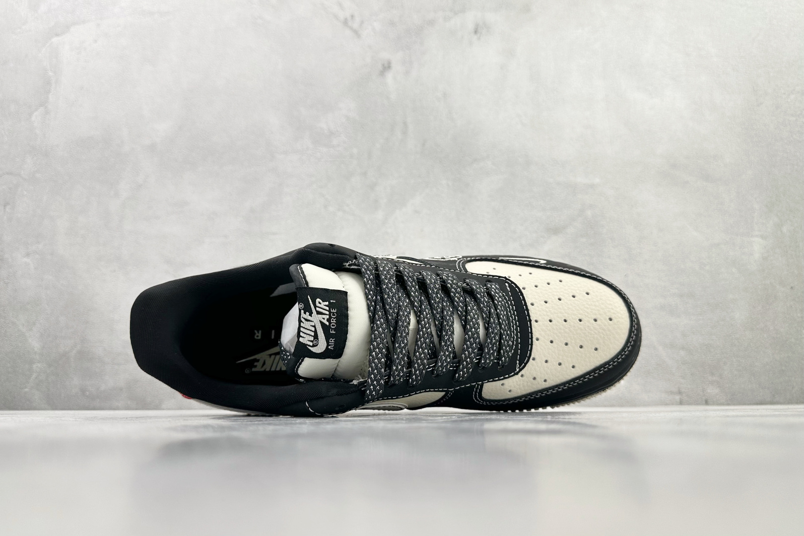 260 Nike AIR FORCE 1 Low NIKE 联名 黑白 XL1979-131-Chinese UA Cheap High Quatity Brand Clothes Bags handbags Sneakers wholesale wholesaler seller from China Factory suppliers Fashion Clothing Shoes best Quality Beautiful Price 260 Nike AIR FORCE 1 Low NIKE 联名 黑白 XL1979-131