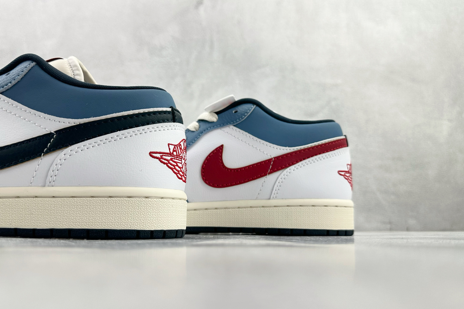 210 平台爆款 Jordan Air Jordan 1 天蓝色 HM3711-144