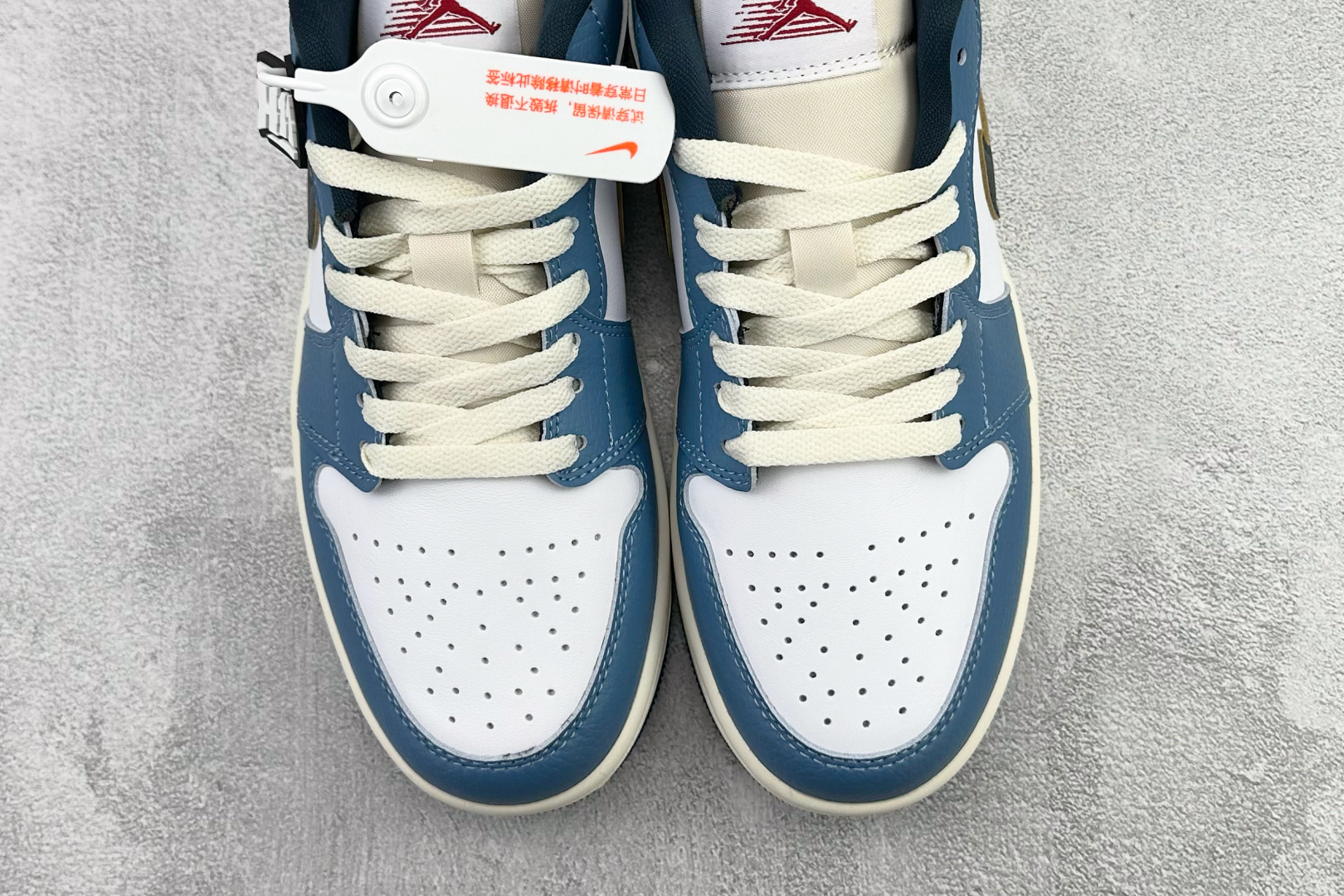 210 平台爆款 Jordan Air Jordan 1 天蓝色 HM3711-144
