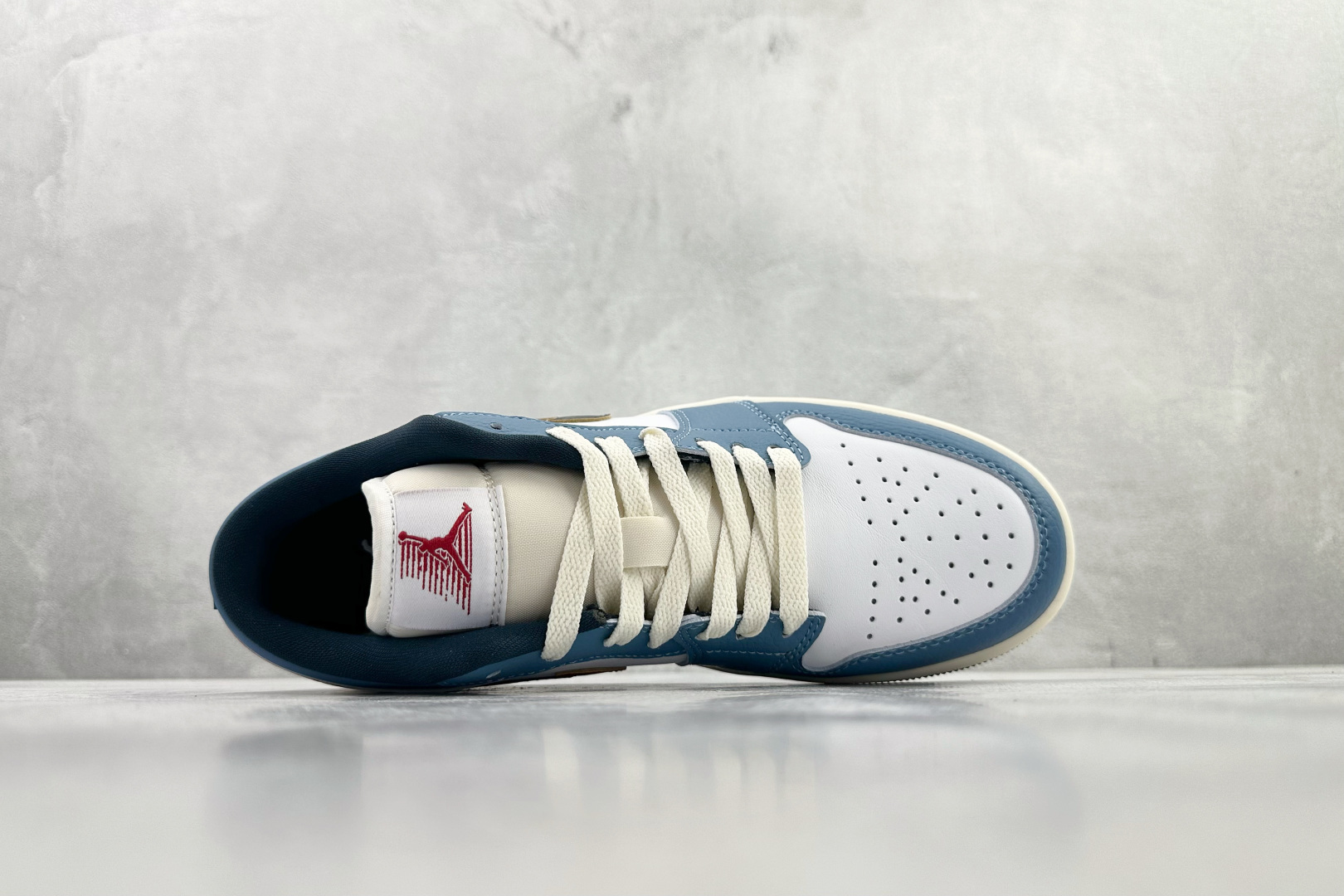 210 平台爆款 Jordan Air Jordan 1 天蓝色 HM3711-144