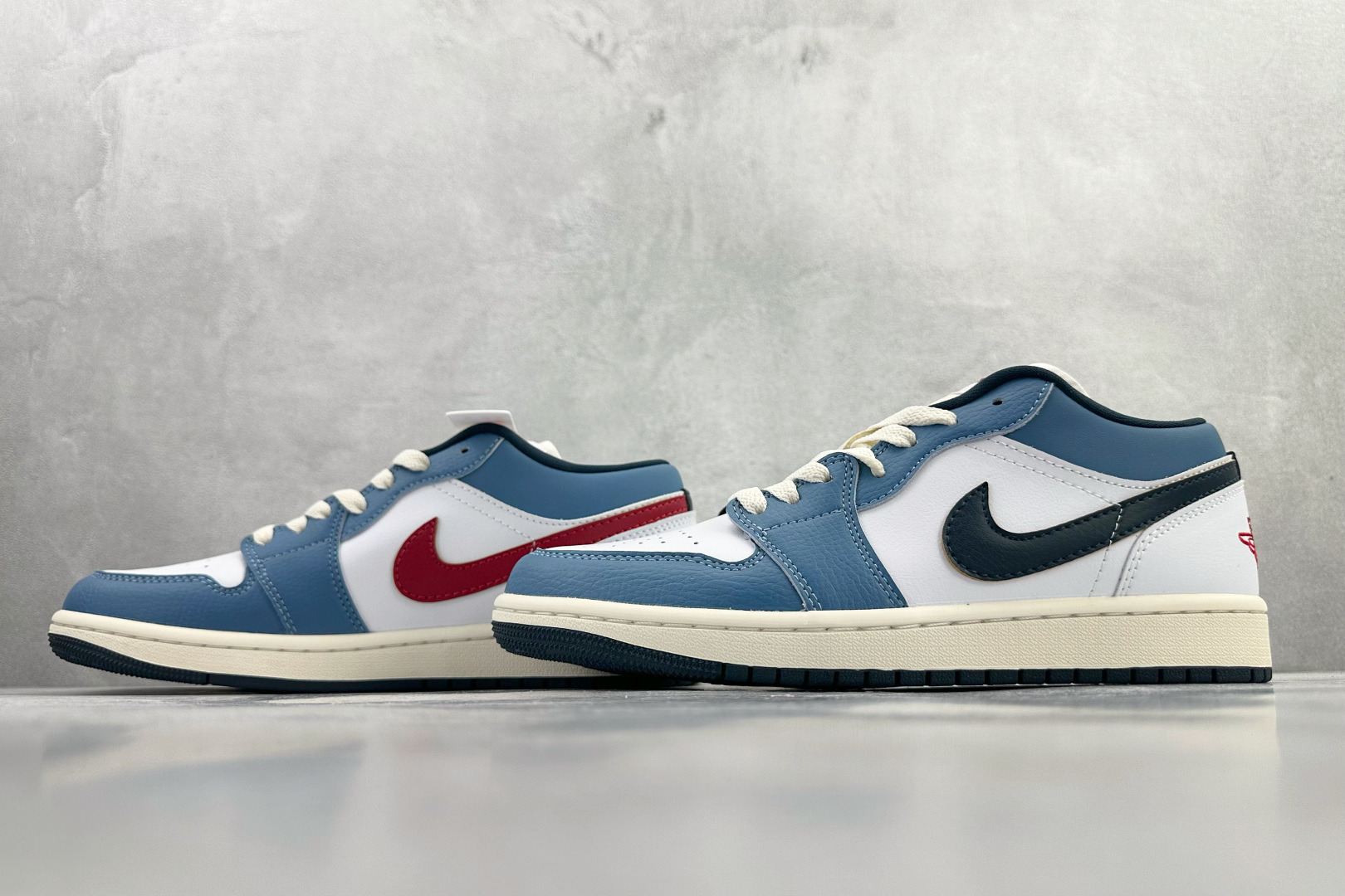 210 平台爆款 Jordan Air Jordan 1 天蓝色 HM3711-144