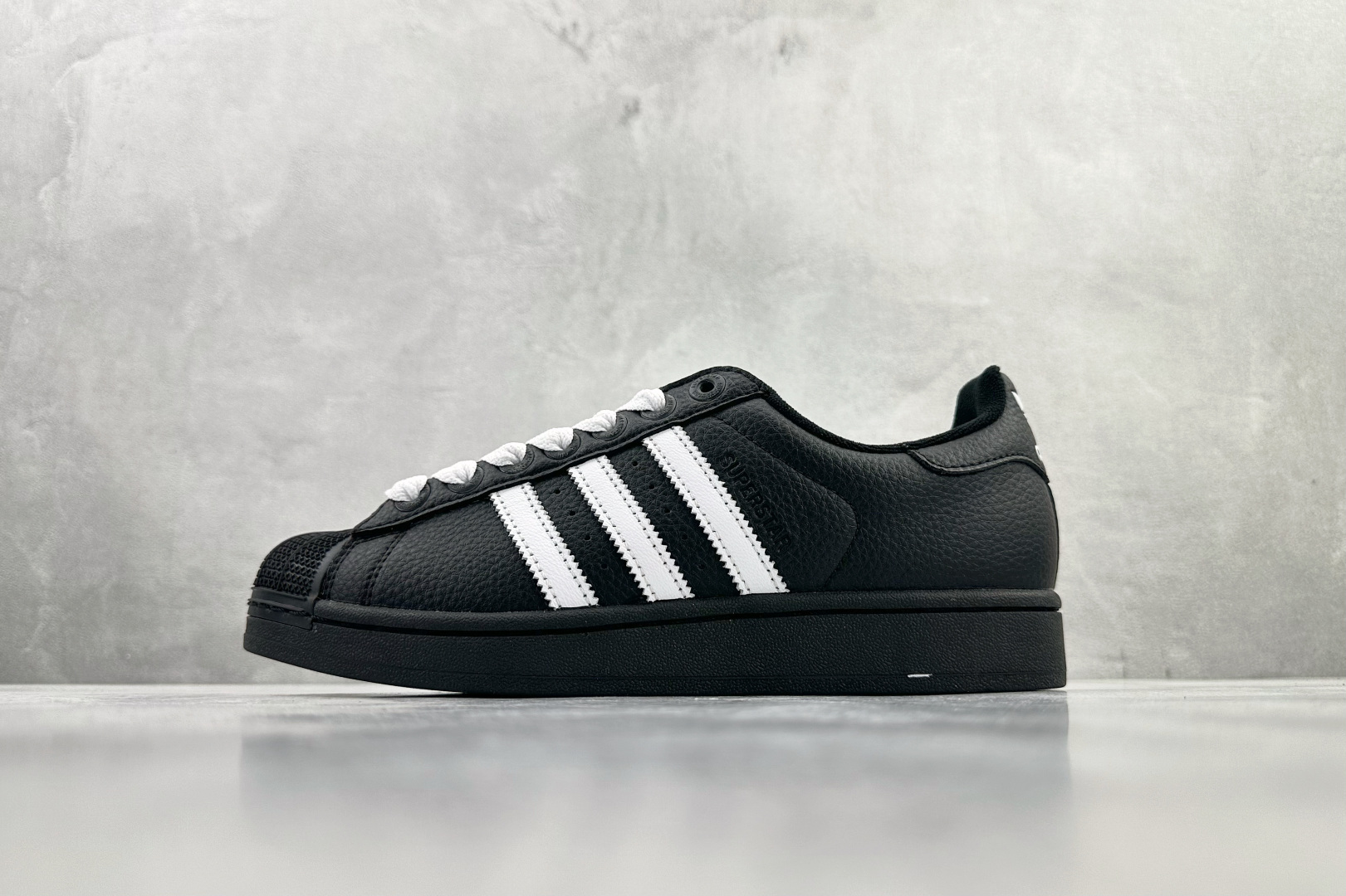 160 adidas originals Superstar 2 黑白 KK4474-Chinese UA Cheap High Quatity Brand Clothes Bags handbags Sneakers wholesale wholesaler seller from China Factory suppliers Fashion Clothing Shoes best Quality Beautiful Price 160 adidas originals Superstar 2 黑白 KK4474