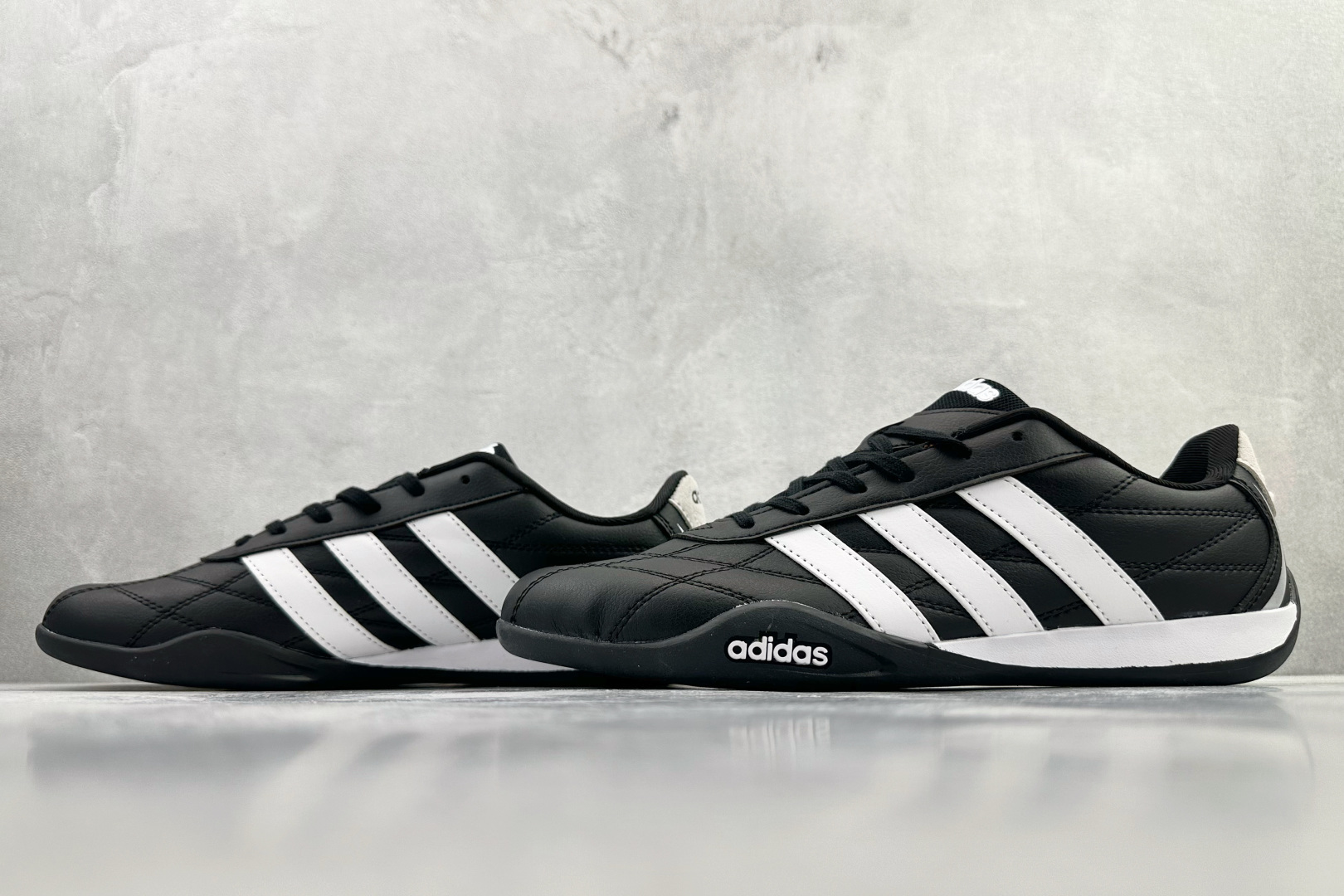 210 平台订单 adidas Adizero 2026 黑白 KI1466