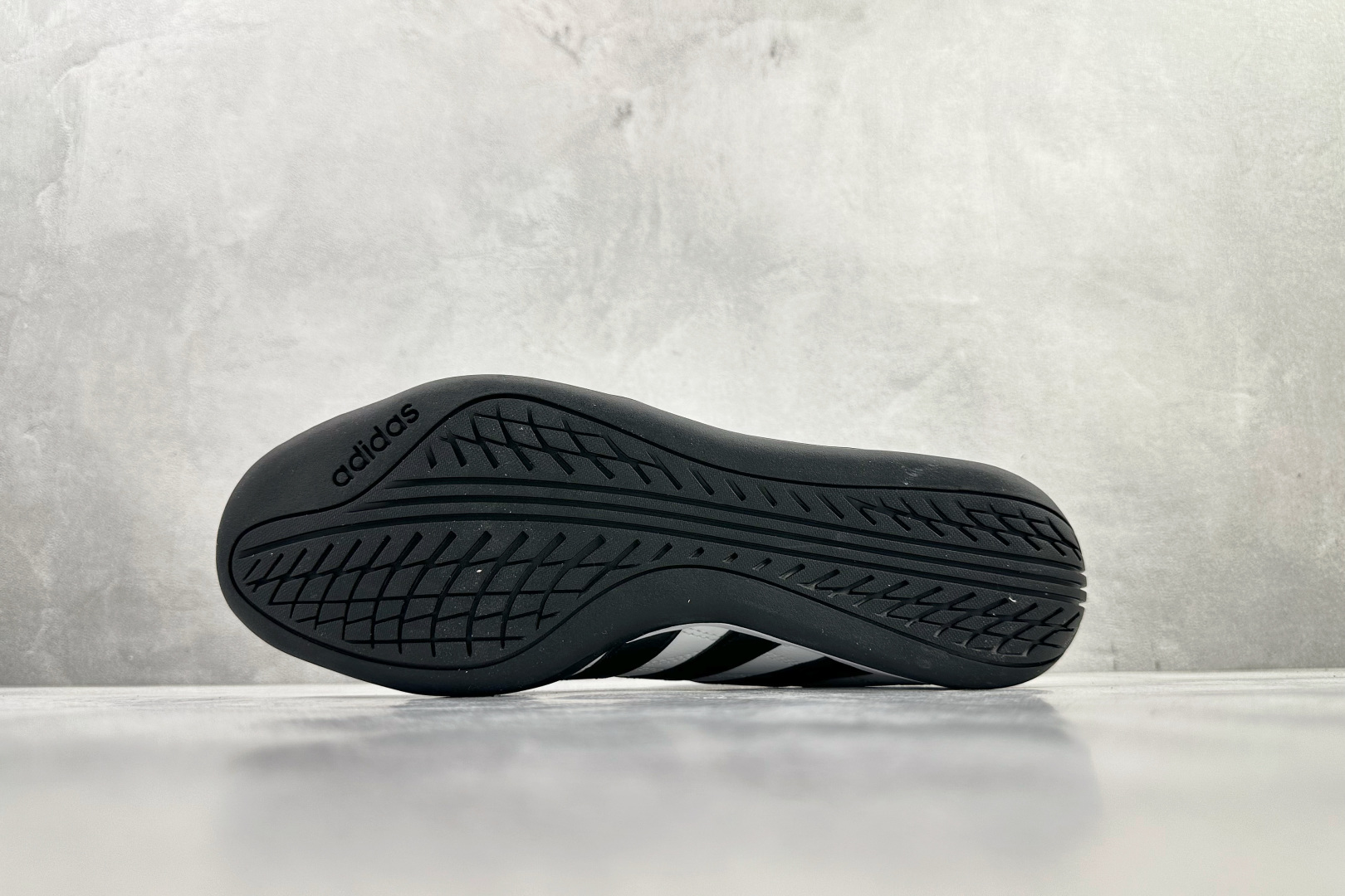 210 平台订单 adidas Adizero 2026 白黑 HQ9160-Chinese UA Cheap High Quatity Brand Clothes Bags handbags Sneakers wholesale wholesaler seller from China Factory suppliers Fashion Clothing Shoes best Quality Beautiful Price 210 平台订单 adidas Adizero 2026 白黑 HQ9160