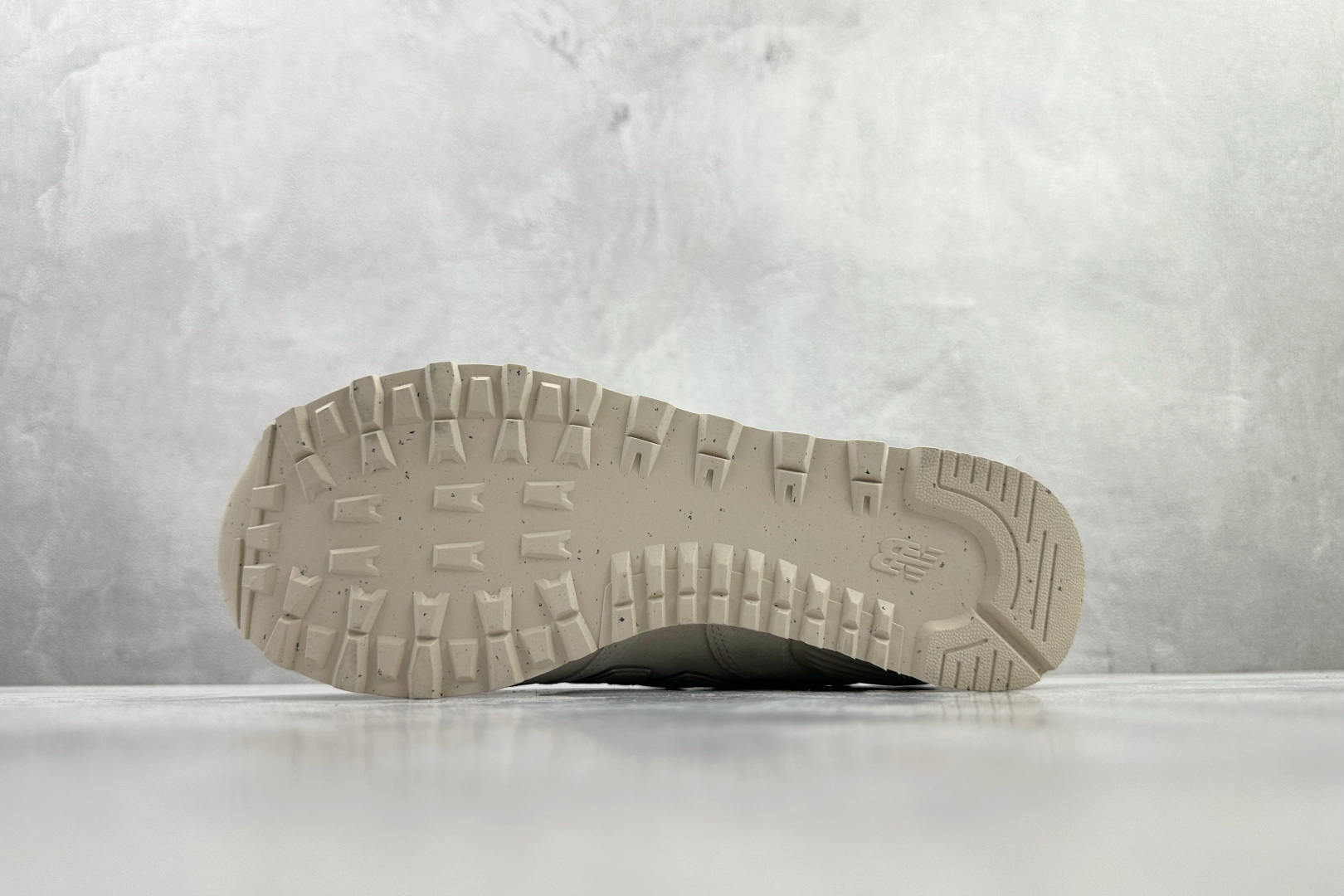 180 顶级New Balance NB 574 米色 WL574CBG-Chinese UA Cheap High Quatity Brand Clothes Bags handbags Sneakers wholesale wholesaler seller from China Factory suppliers Fashion Clothing Shoes best Quality Beautiful Price 180 顶级New Balance NB 574 米色 WL574CBG