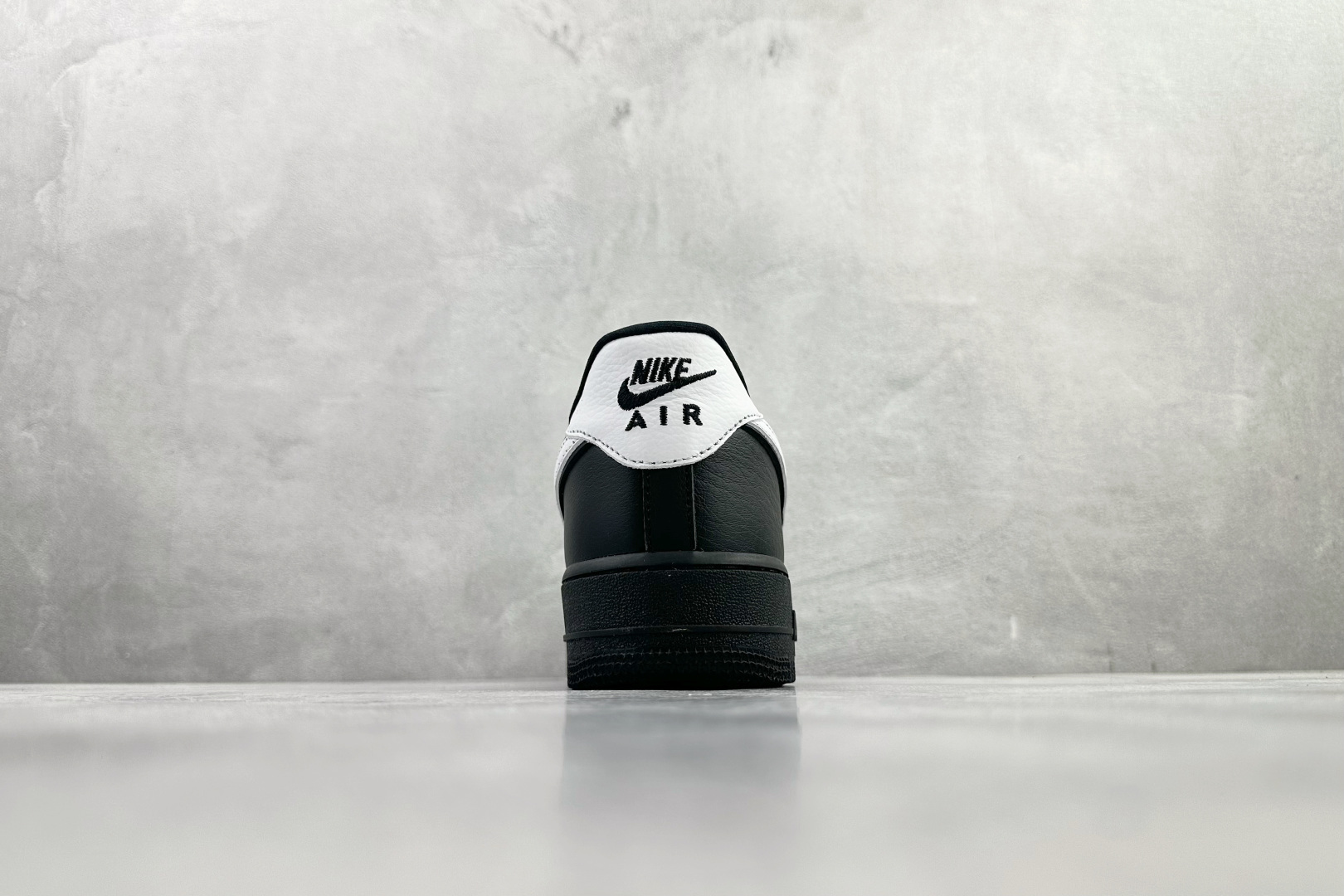250 原厂皮 Nike Air Force 1 retro low qs black 黑色 CQ0492-001-19-Chinese UA Cheap High Quatity Brand Clothes Bags handbags Sneakers wholesale wholesaler seller from China Factory suppliers Fashion Clothing Shoes best Quality Beautiful Price 250 原厂皮 Nike Air Force 1 retro low qs black 黑色 CQ0492-001-19