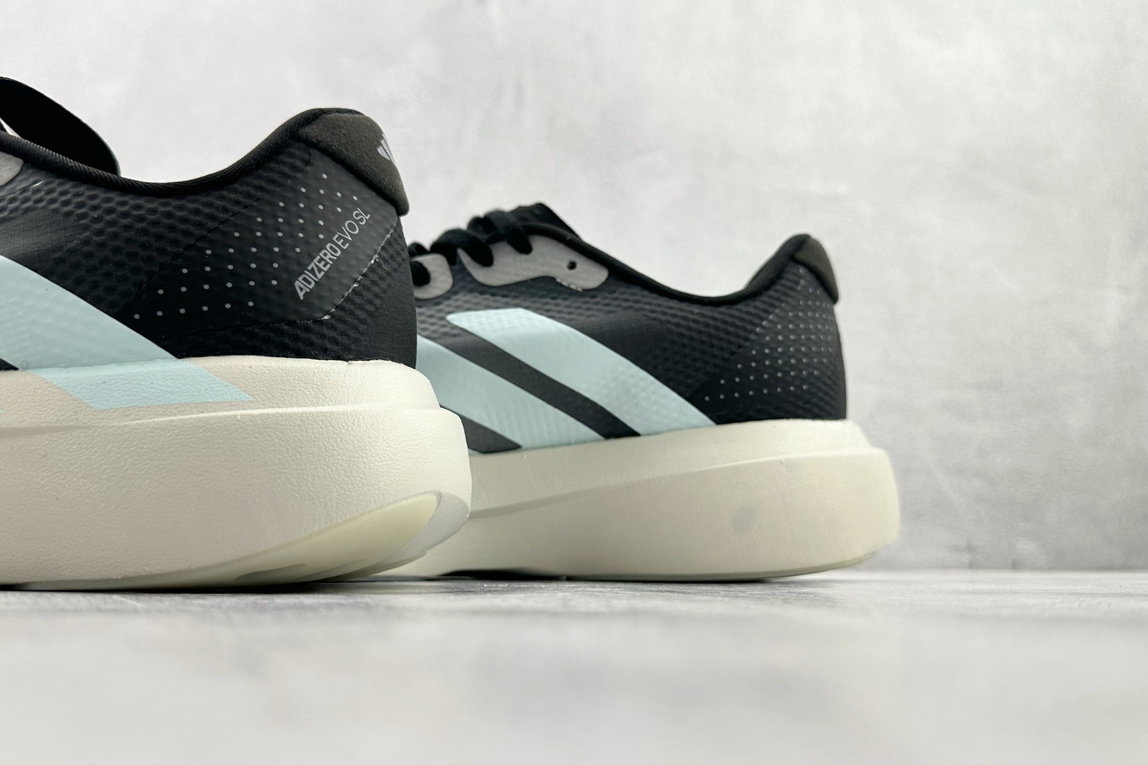 adidas Adizero Evo SL 黑灰 JR2029 adidas Adizero Evo SL 黑灰 JR2029